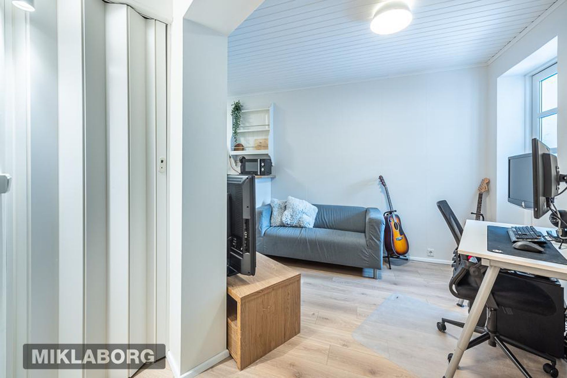 Fálkagata 13 - 0101, 107 Reykjavík