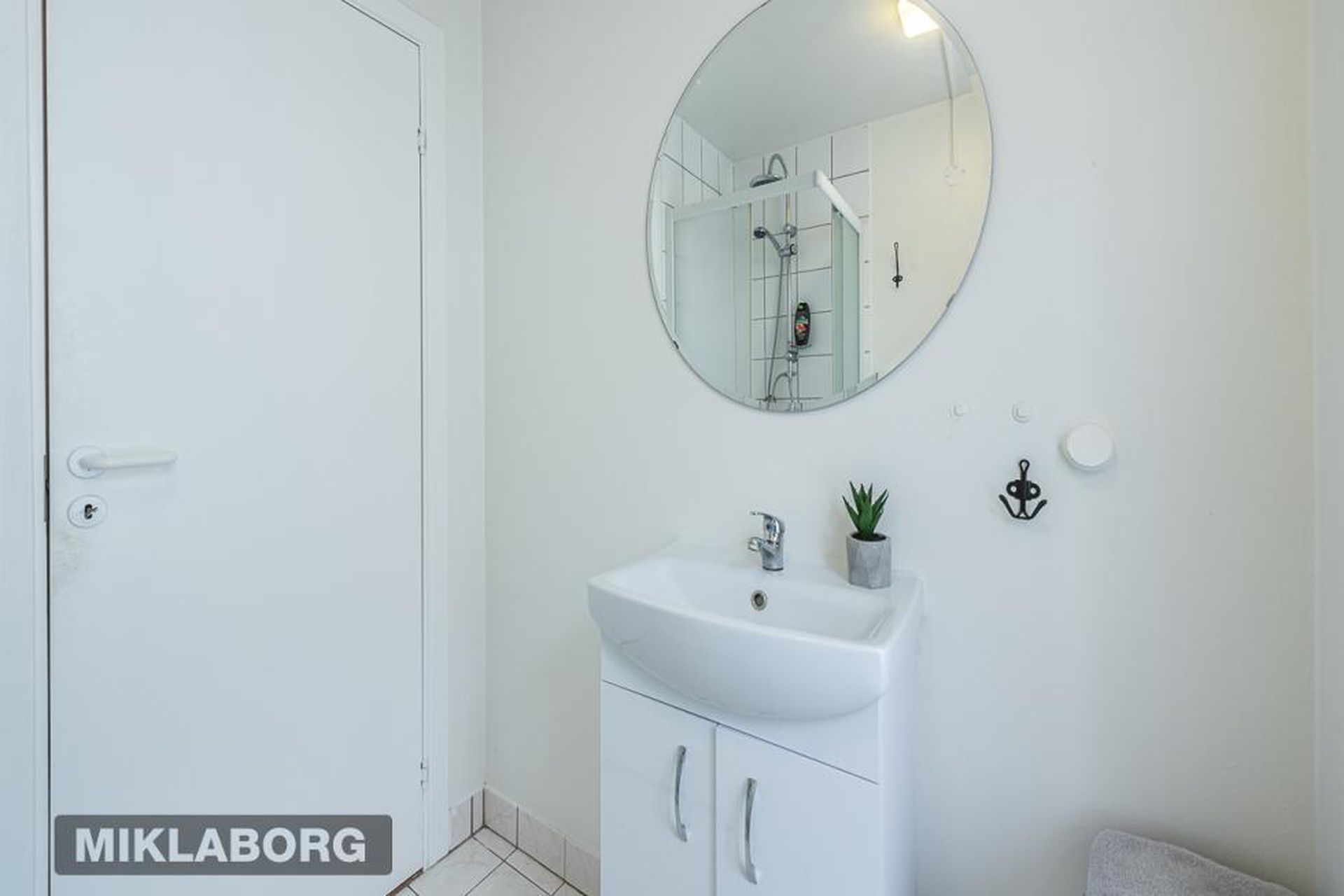 Fálkagata 13 - 0101, 107 Reykjavík