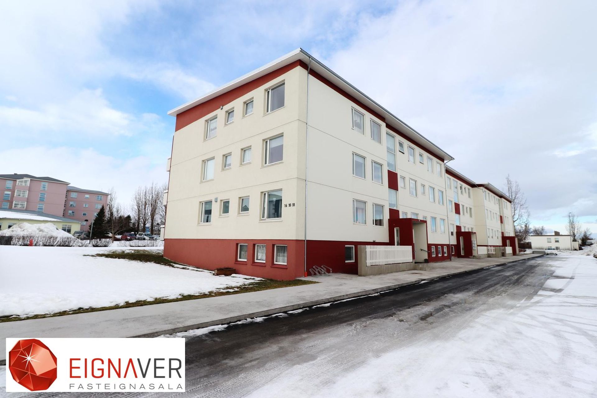 Víðilundur 14, 600 Akureyri
