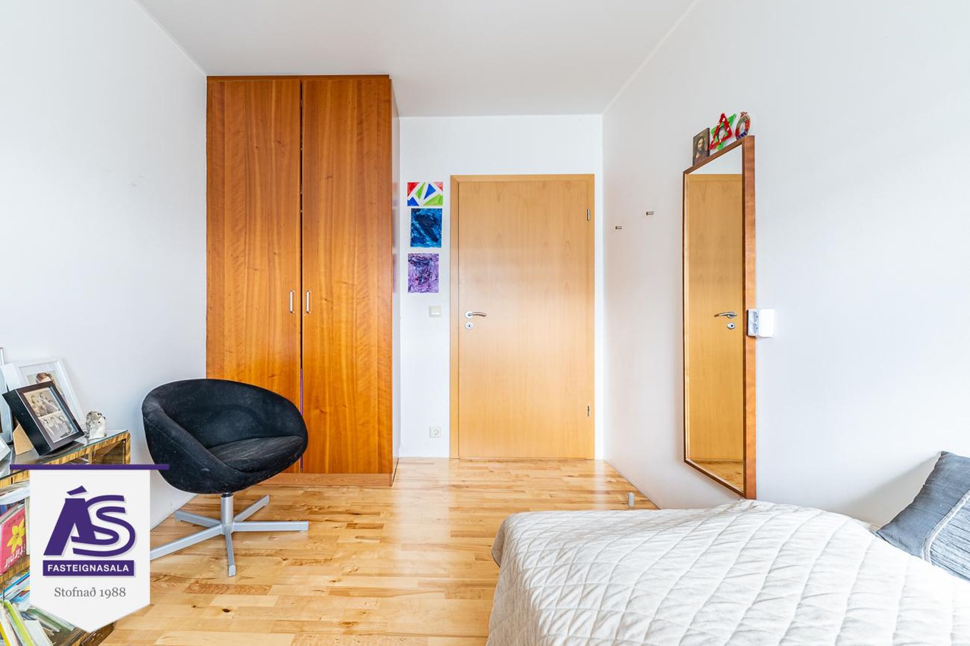 Þórðarsveigur 16, 113 Reykjavík
