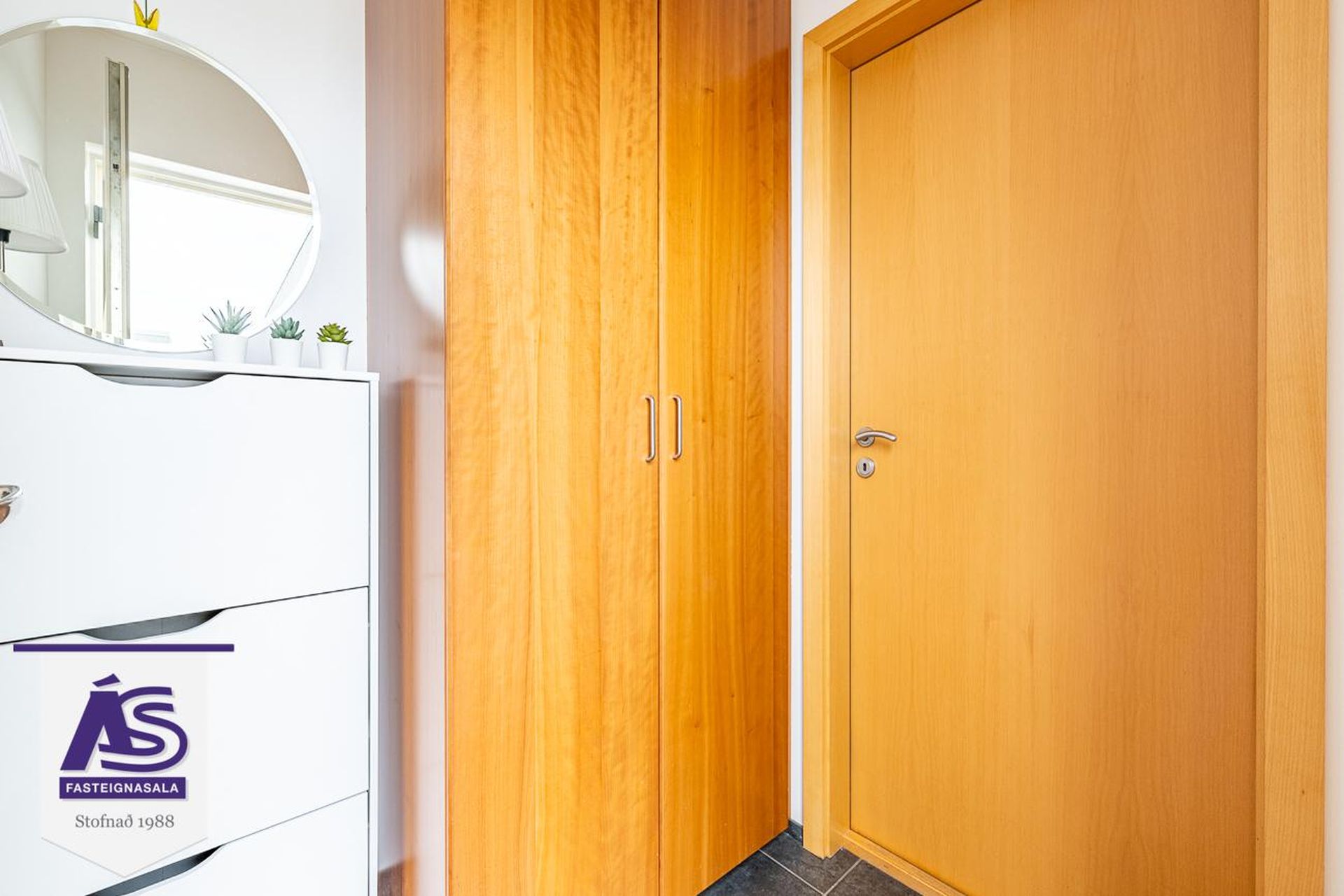 Þórðarsveigur 16, 113 Reykjavík