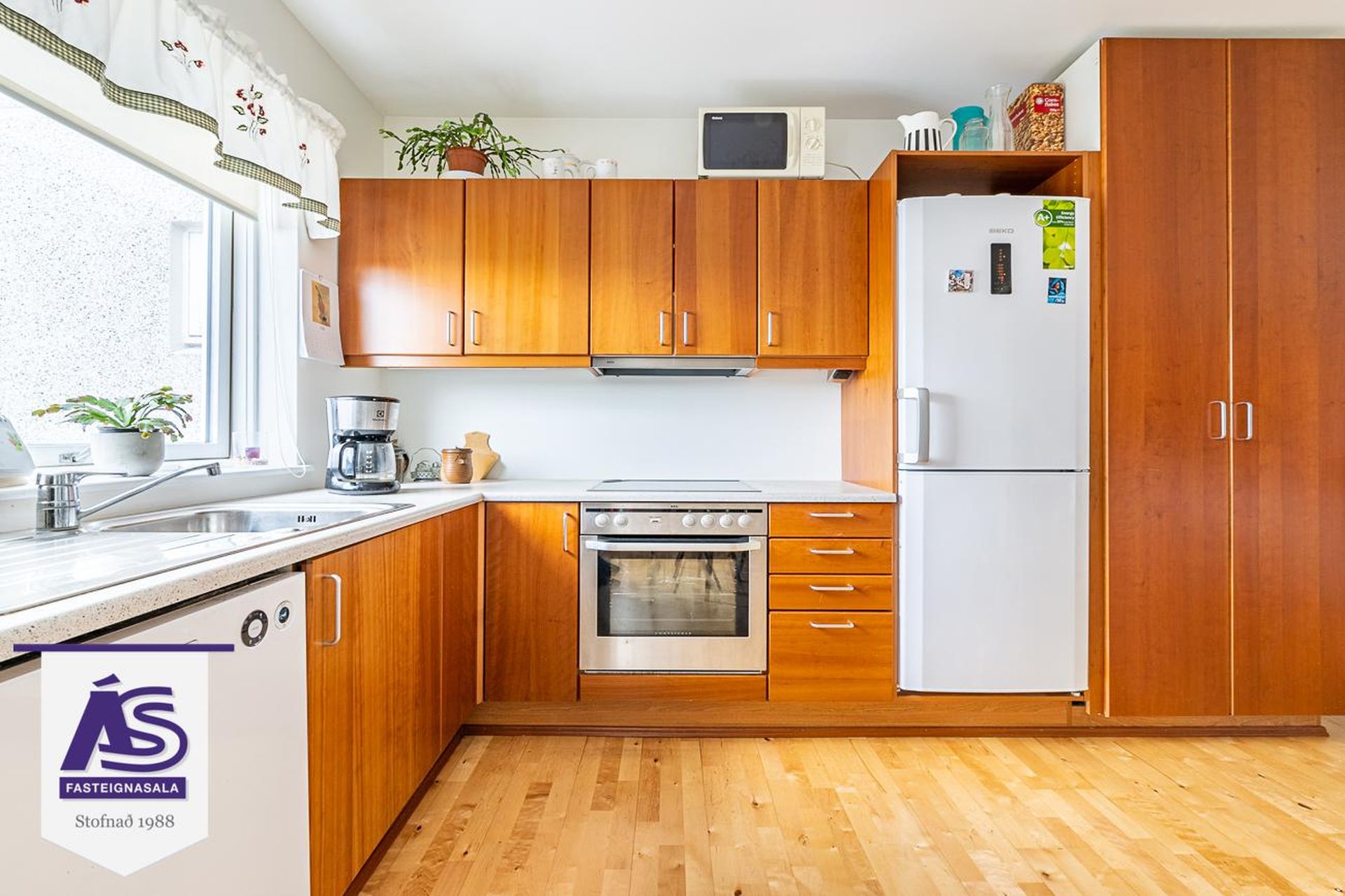 Þórðarsveigur 16, 113 Reykjavík