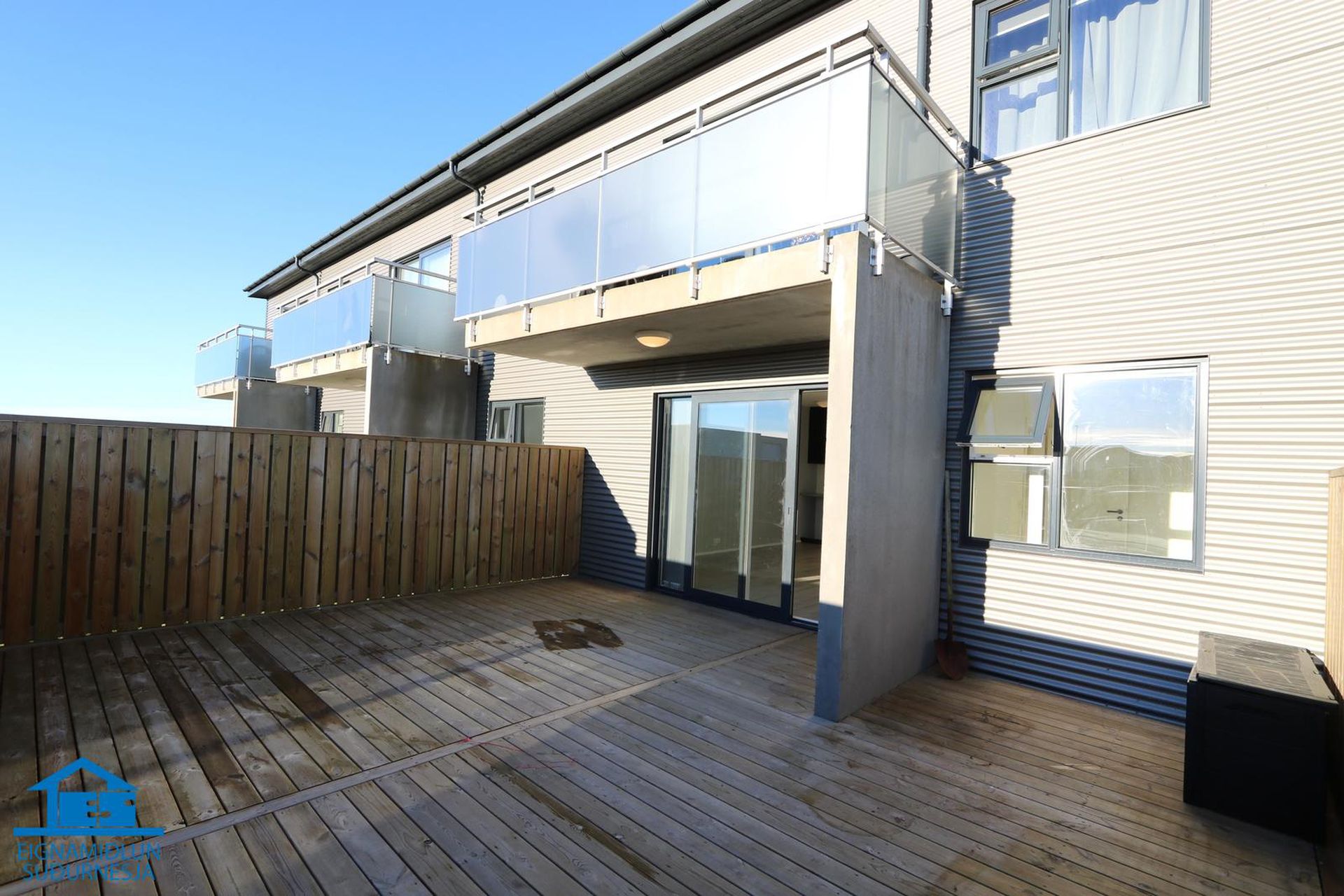Dalsbraut 18, 260 Reykjanesbær