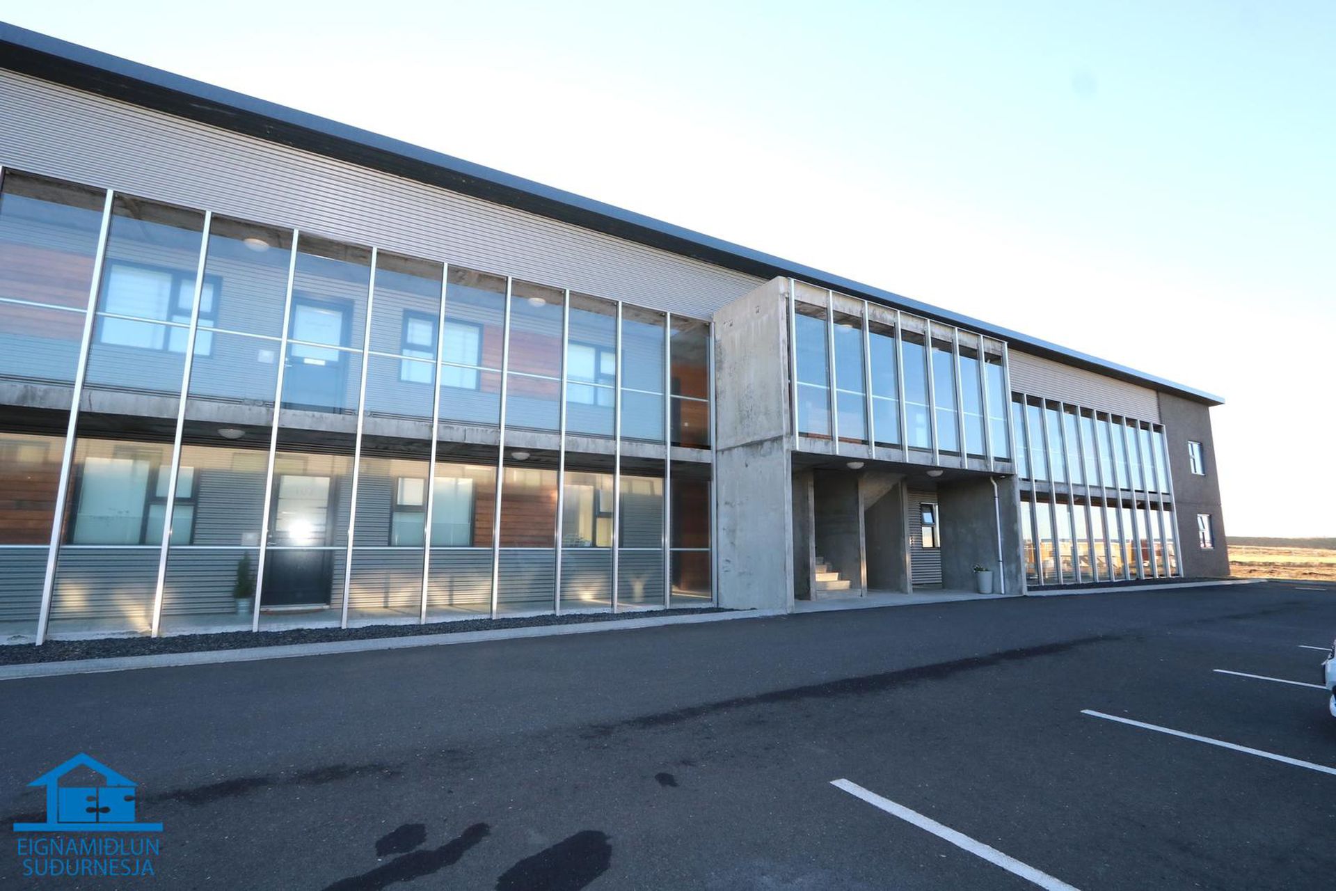 Dalsbraut 18, 260 Reykjanesbær