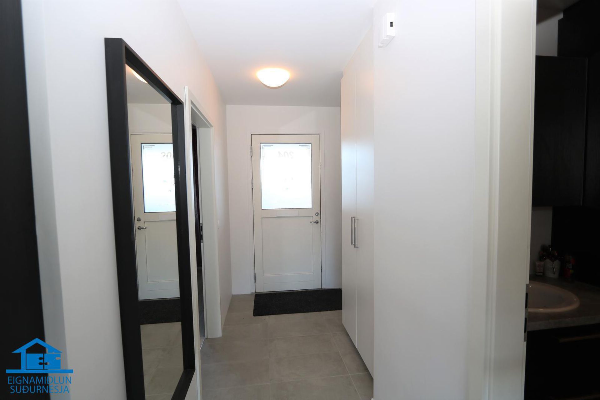 Dalsbraut 18, 260 Reykjanesbær