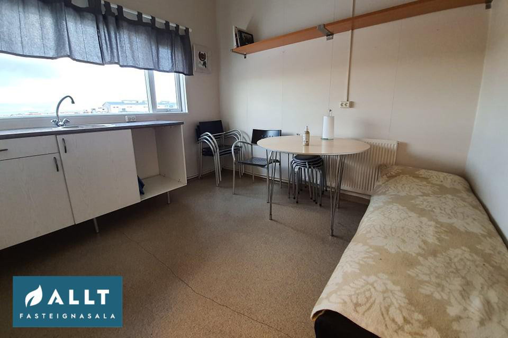 Sörlagrund 5, 230 Reykjanesbær
