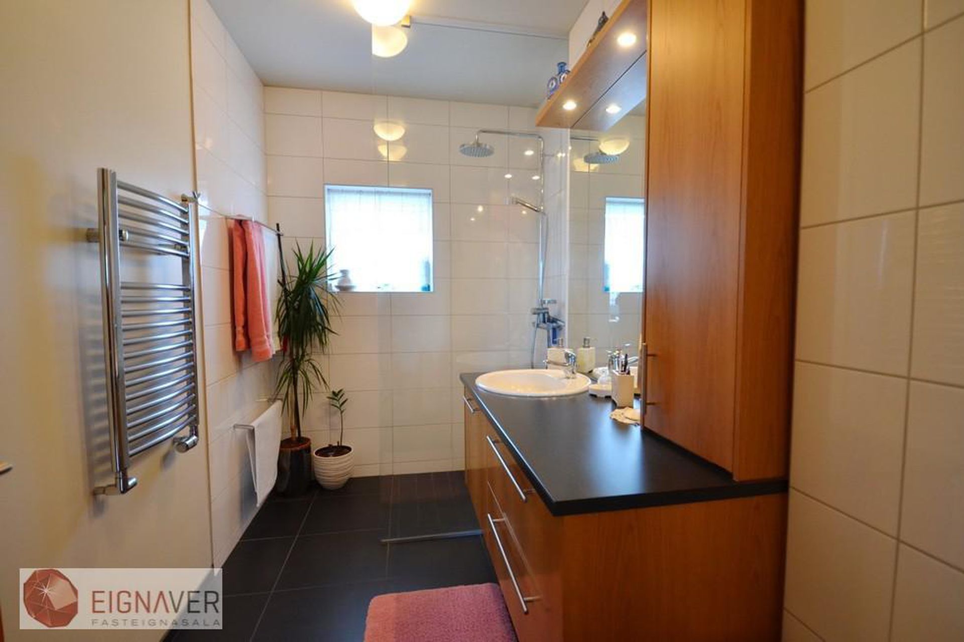 Stekkjartún 30, 600 Akureyri