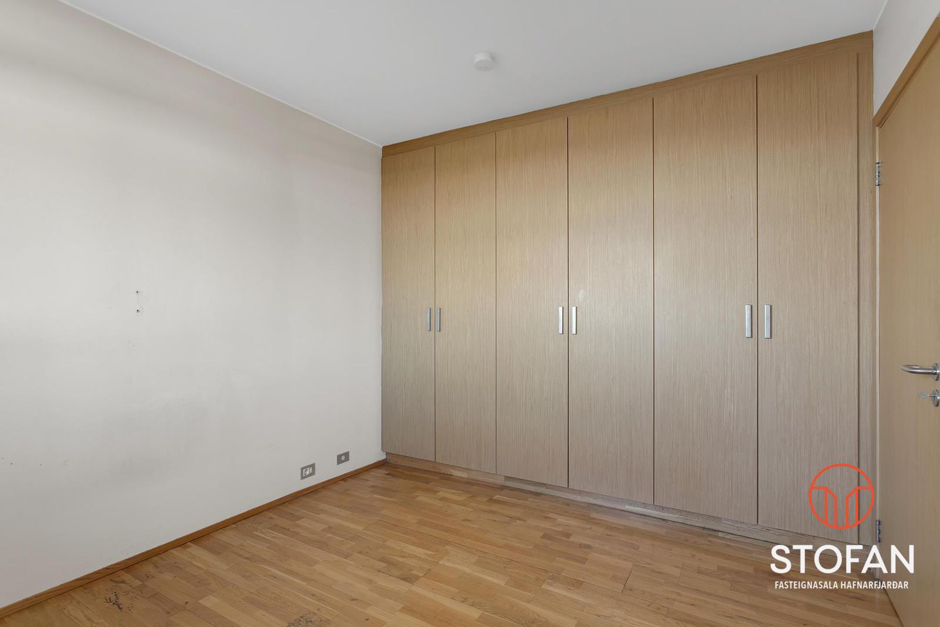 Kleppsvegur 32, 105 Reykjavík