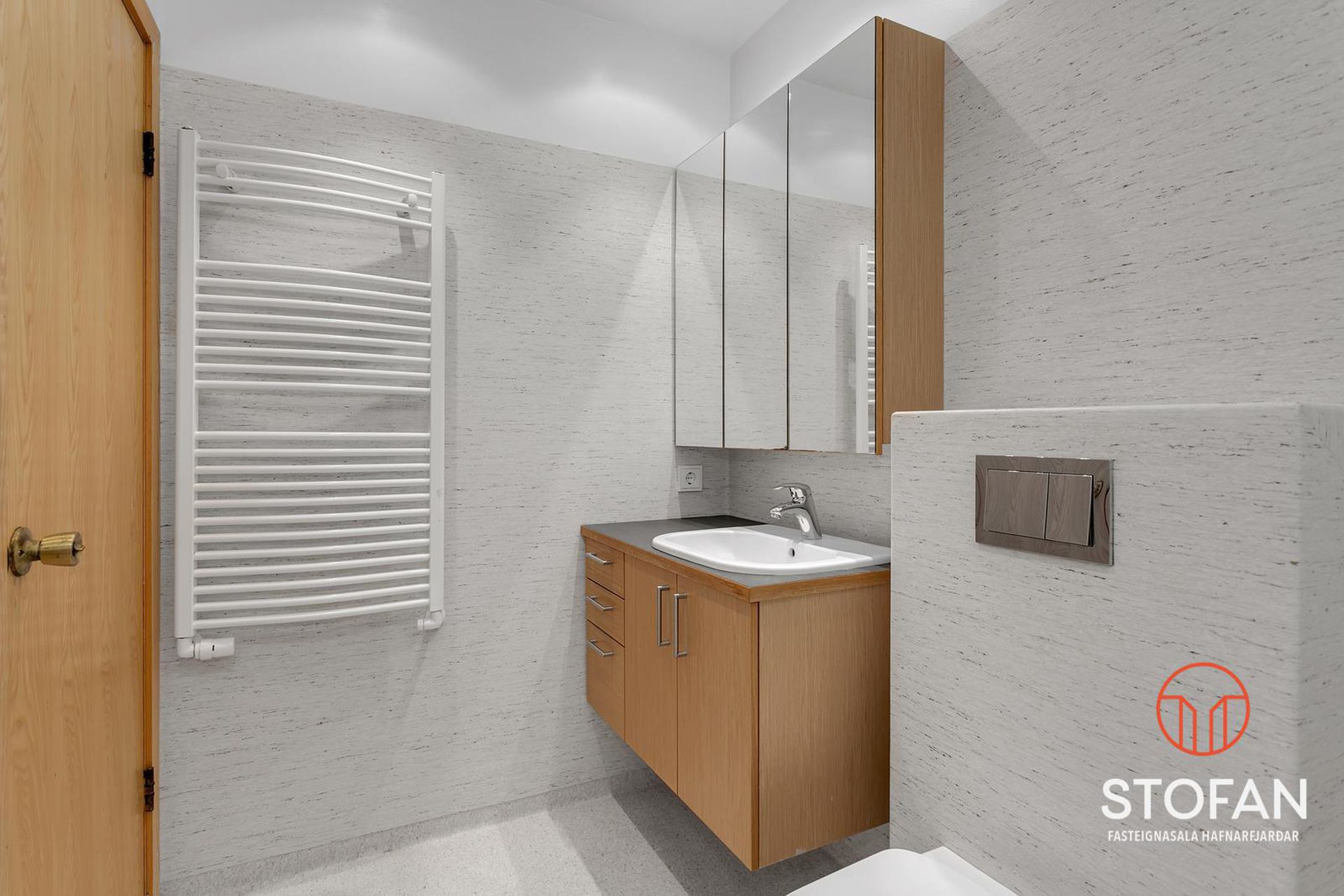 Kleppsvegur 32, 105 Reykjavík