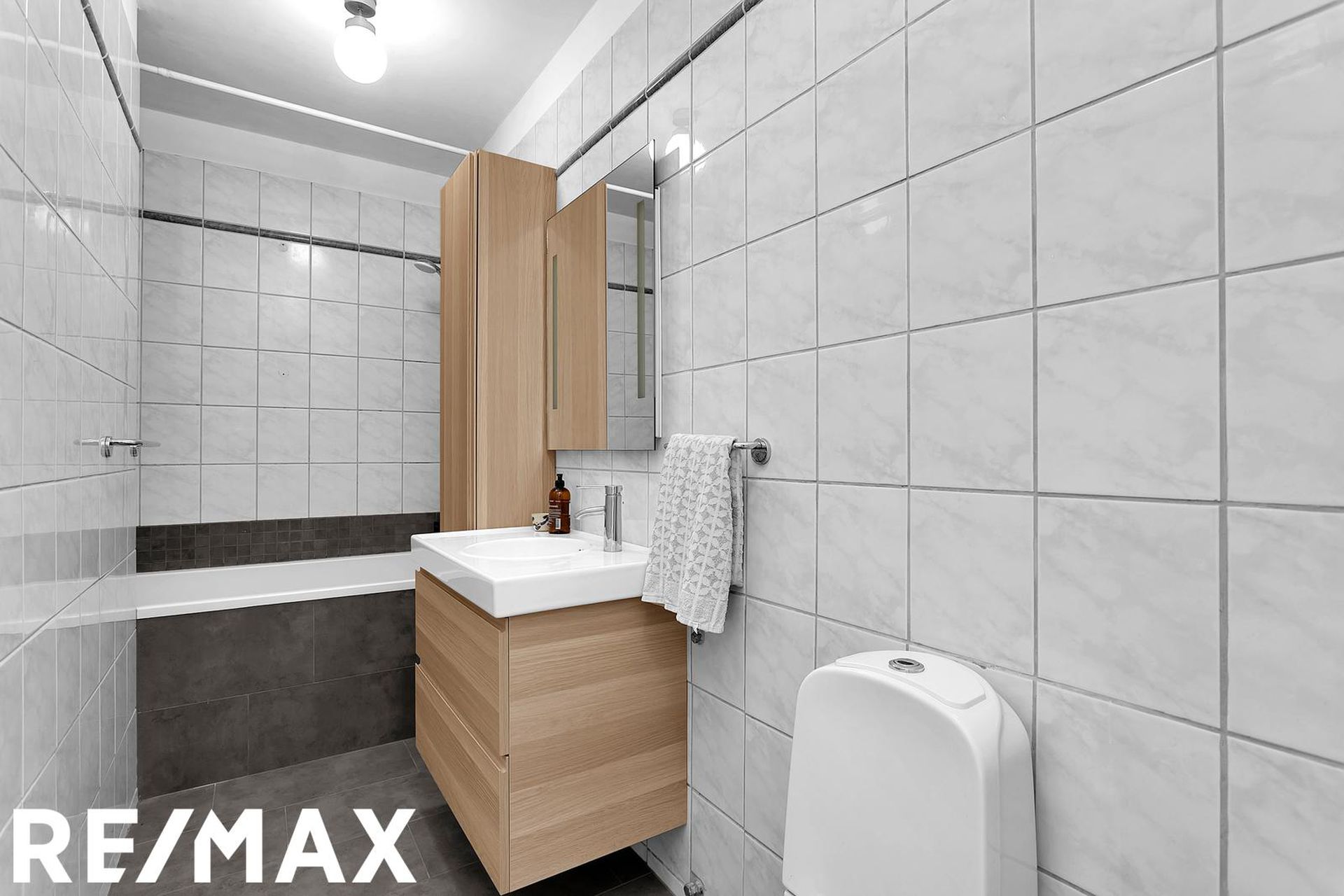 Snorrabraut 33, 105 Reykjavík