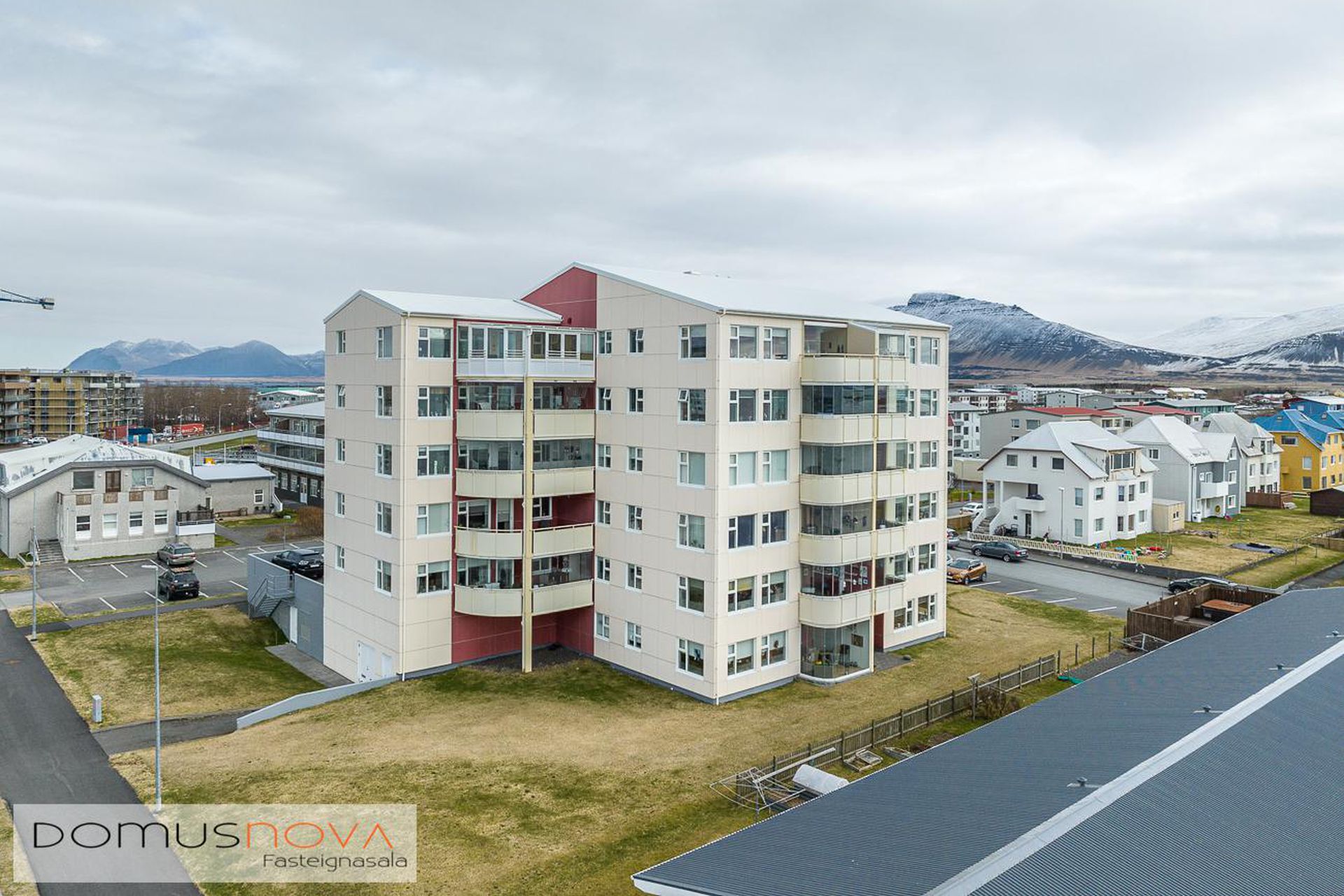 Jaðarsbraut 25, 300 Akranes