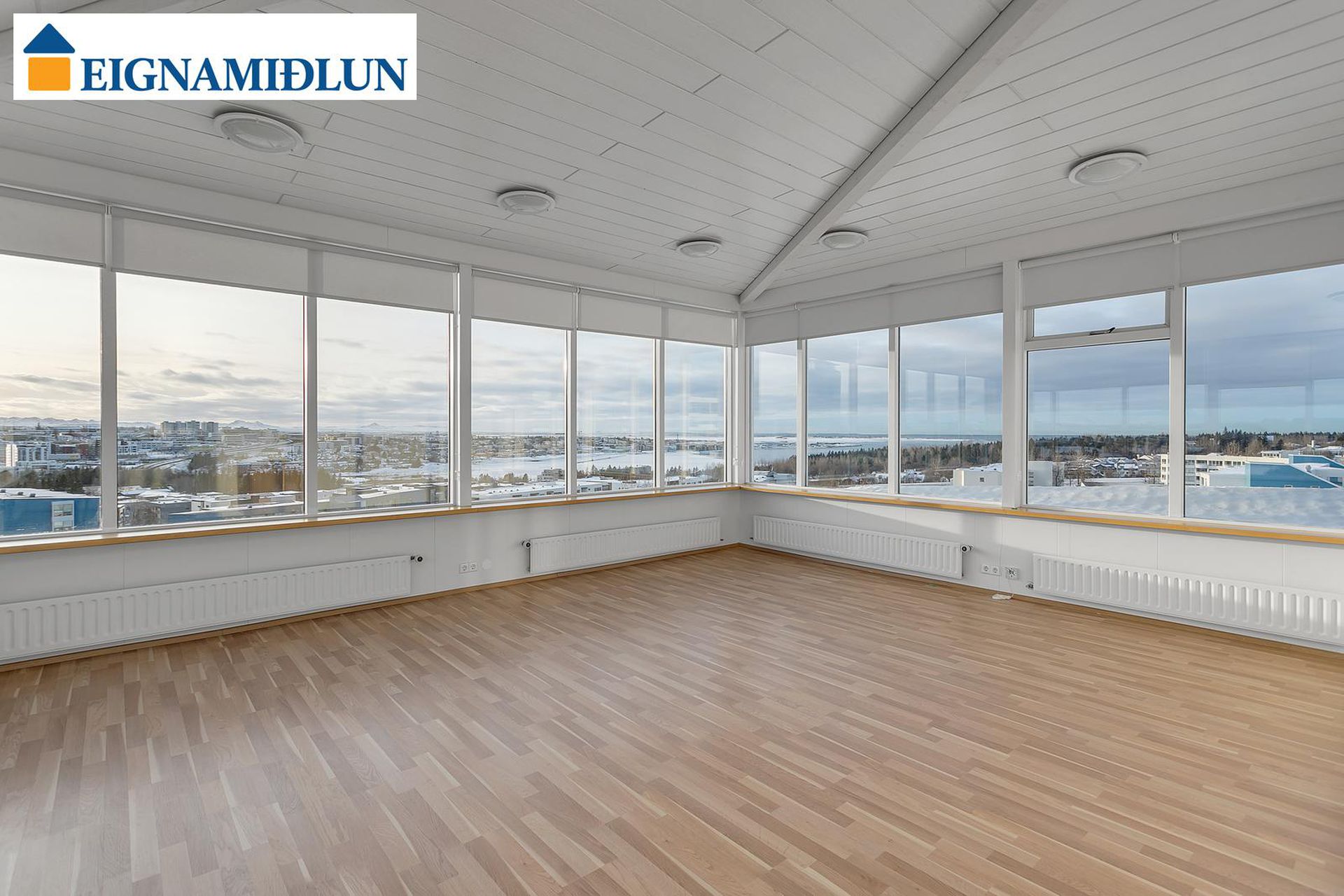 Sléttuvegur 15, 103 Reykjavík