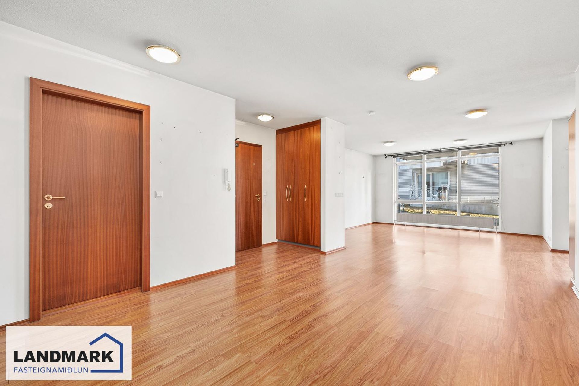 Naustabryggja 12, 110 Reykjavík