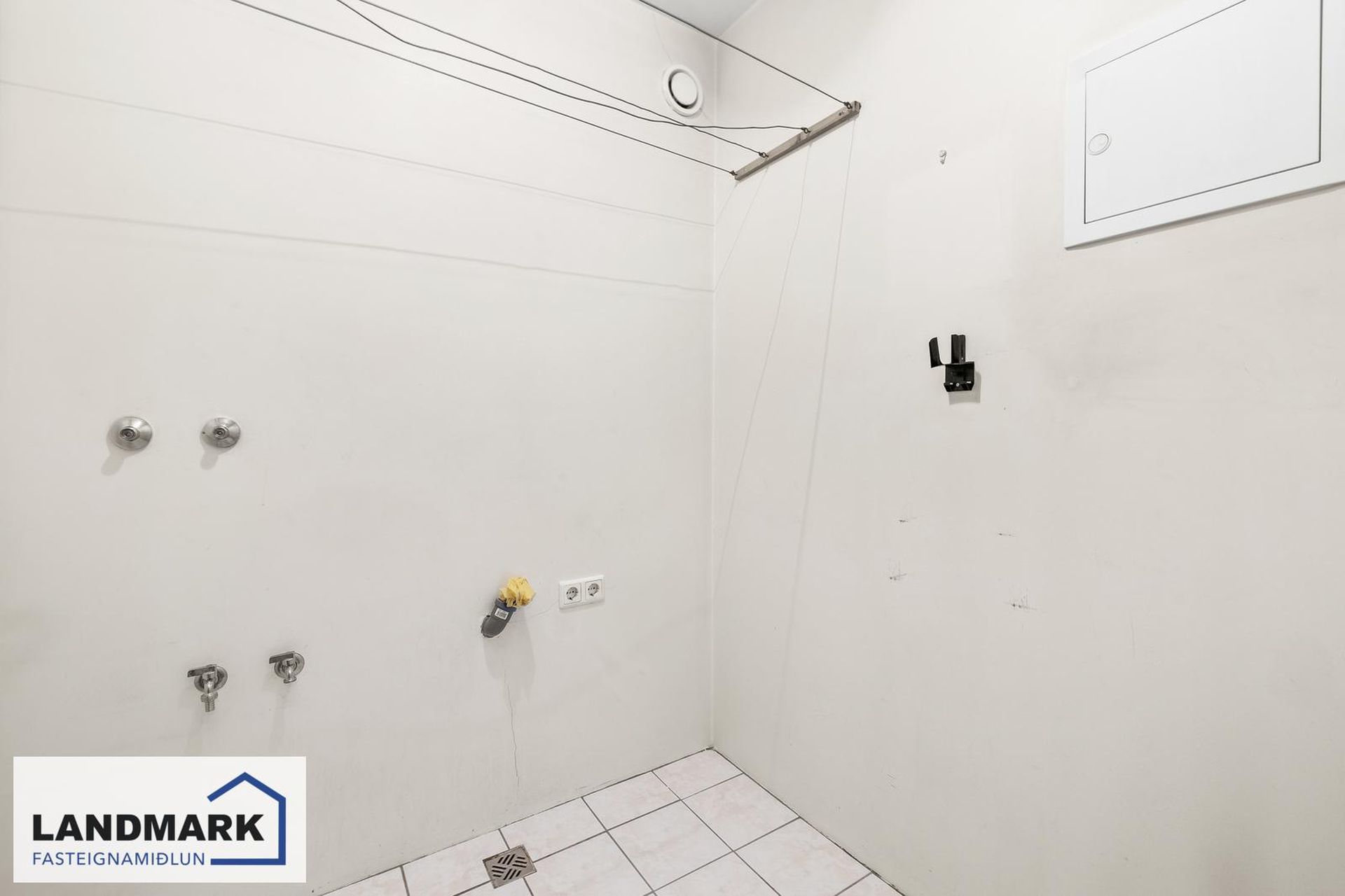 Naustabryggja 12, 110 Reykjavík