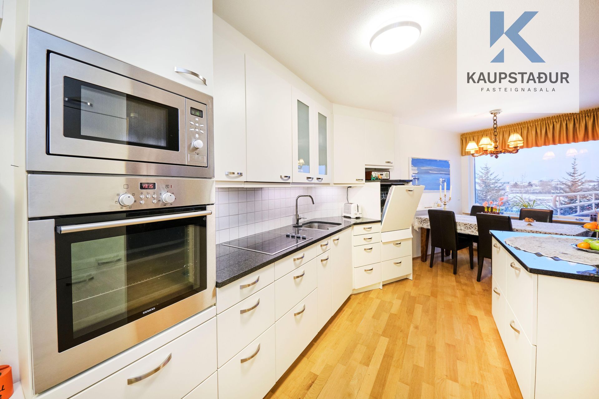 Hvassaleiti 58, 103 Reykjavík