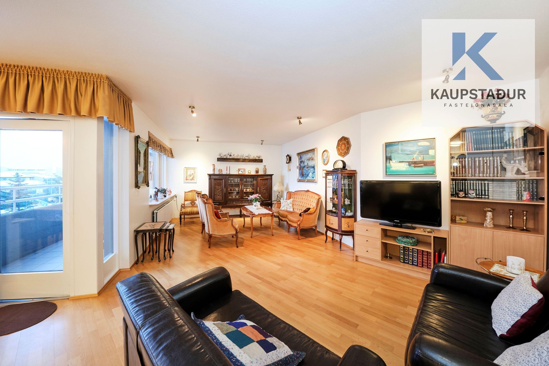Hvassaleiti 58, 103 Reykjavík