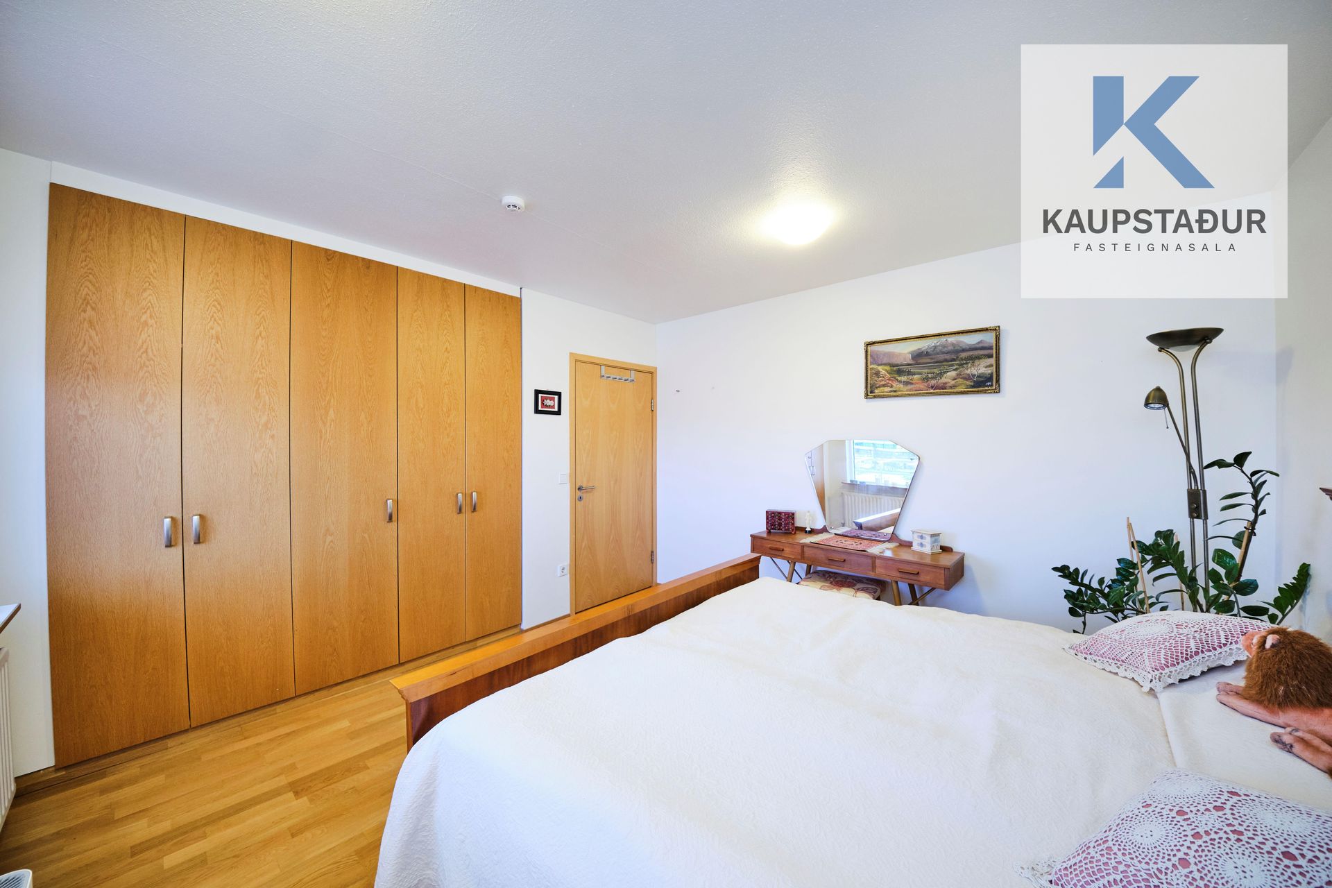 Hvassaleiti 58, 103 Reykjavík
