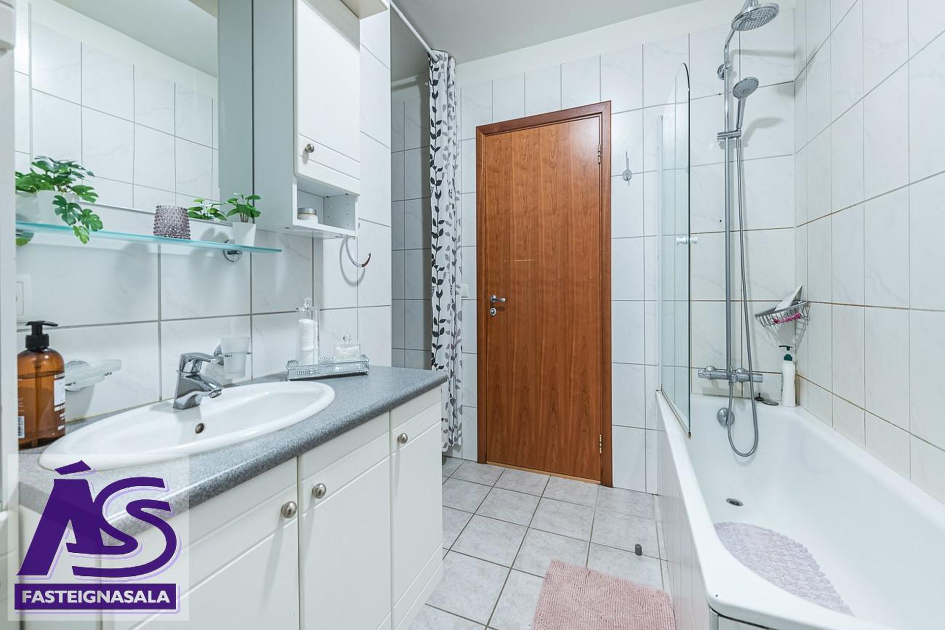 Þrastarás 46, 221 Hafnarfjörður