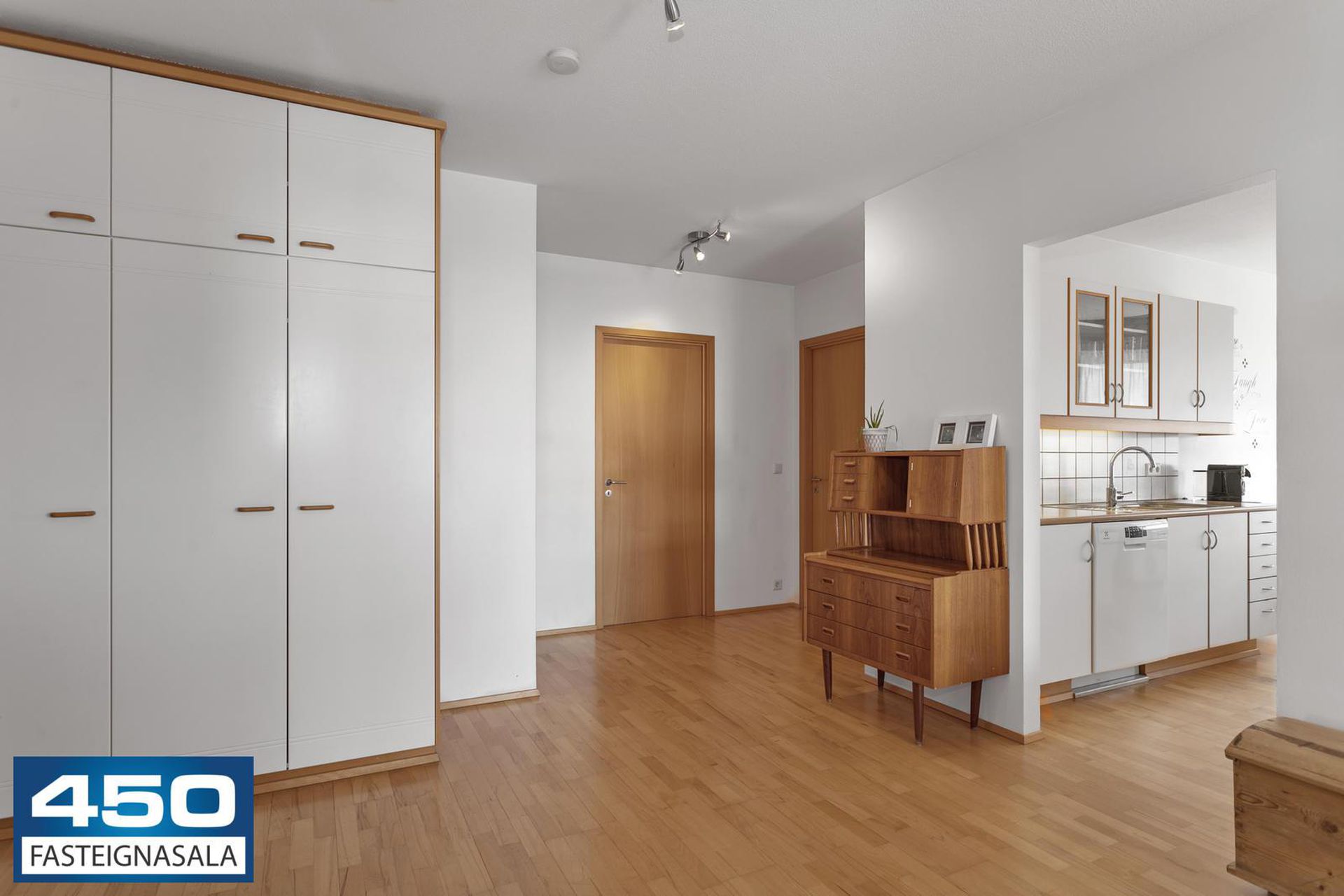 Sporhamrar 8, 112 Reykjavík