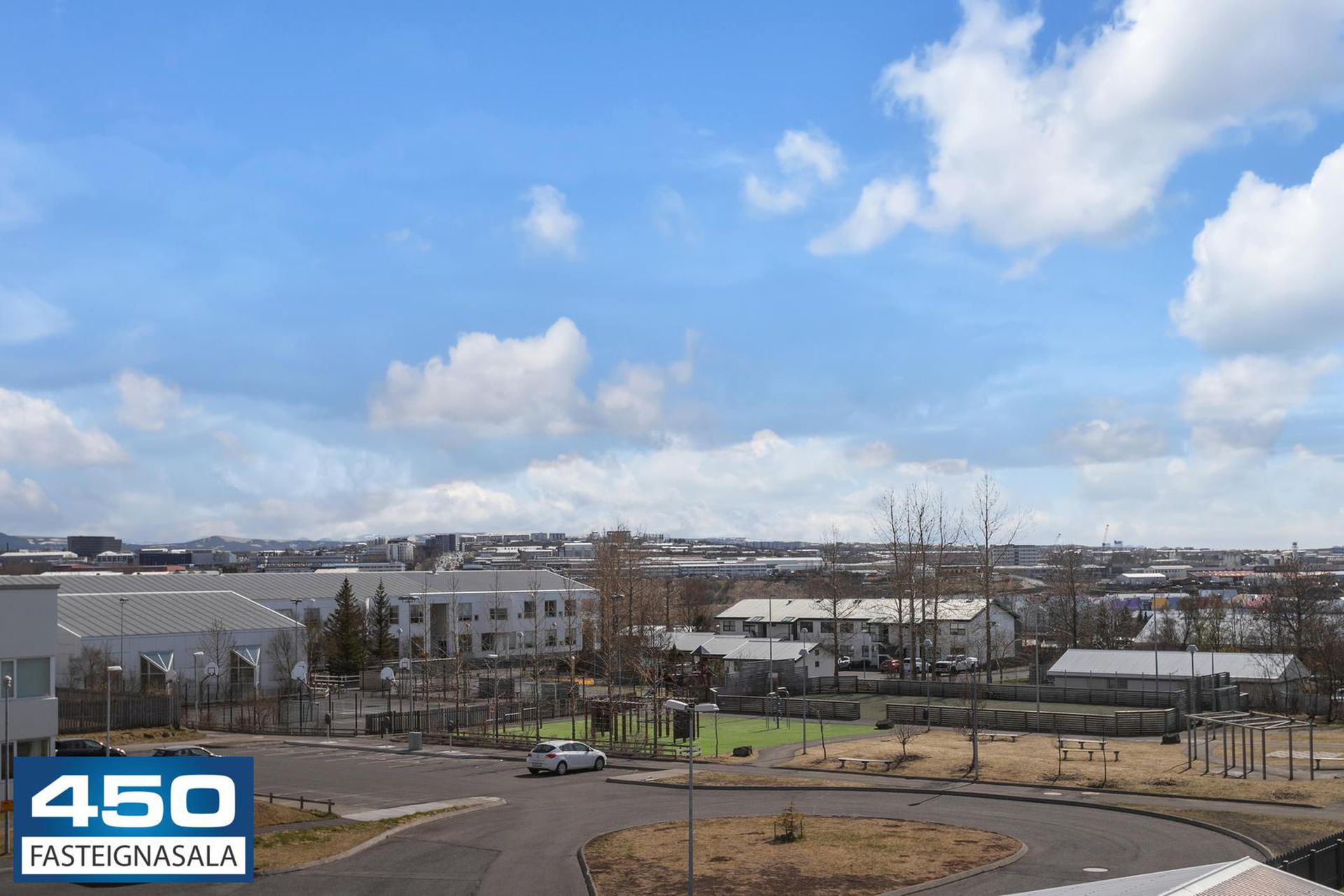 Sporhamrar 8, 112 Reykjavík