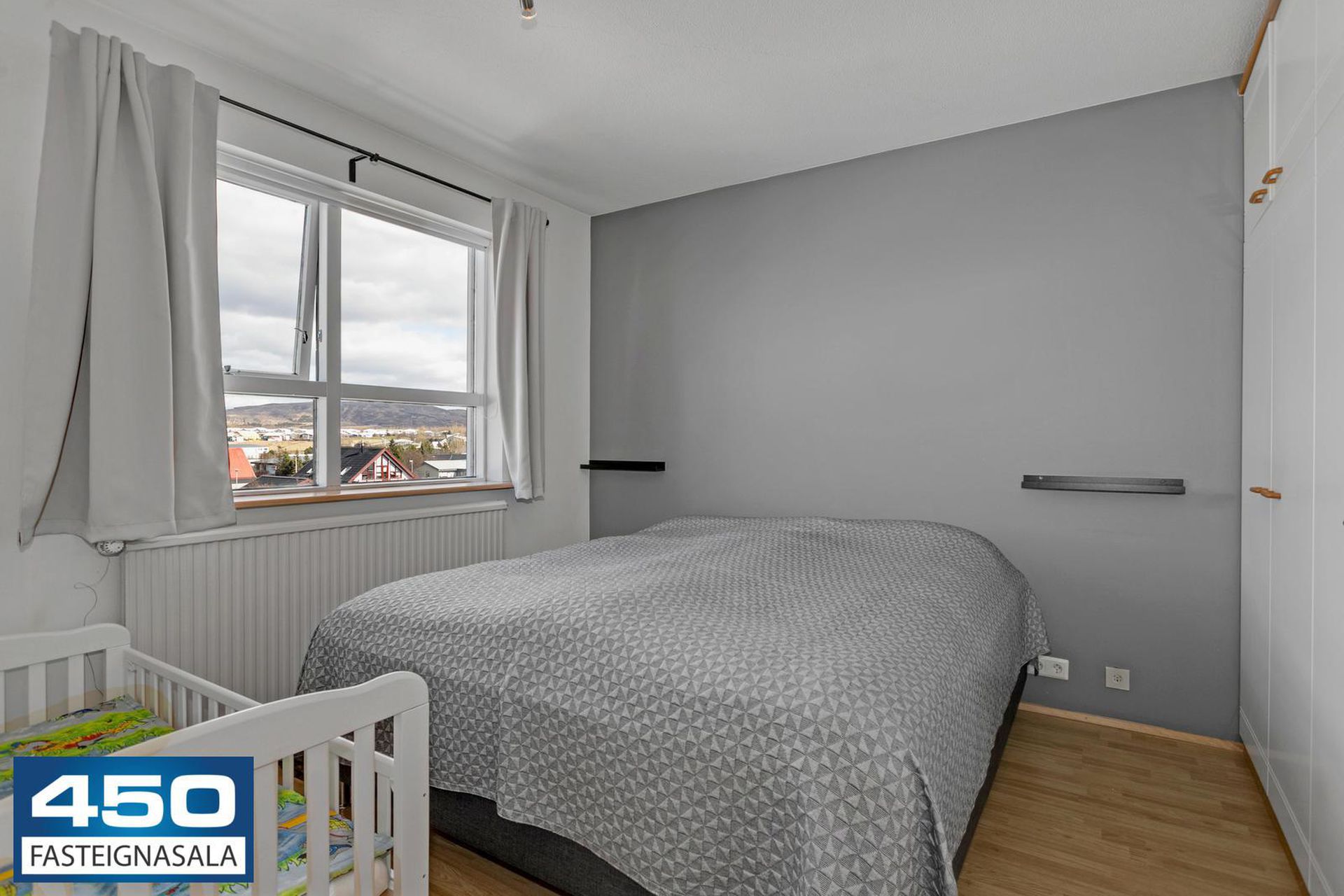 Sporhamrar 8, 112 Reykjavík