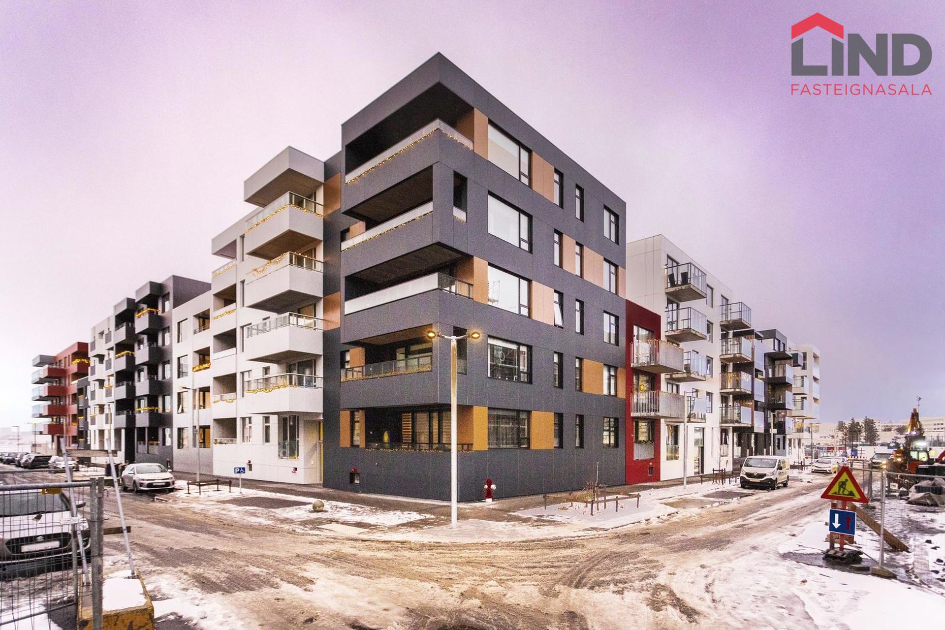 Fálkahlíð 4 - 0205, 102 Reykjavík