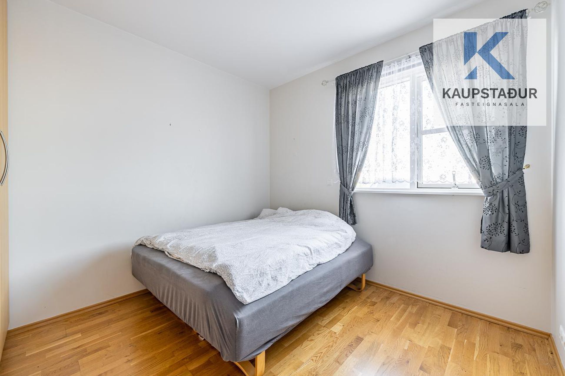 Tjarnabraut 14, 260 Reykjanesbær