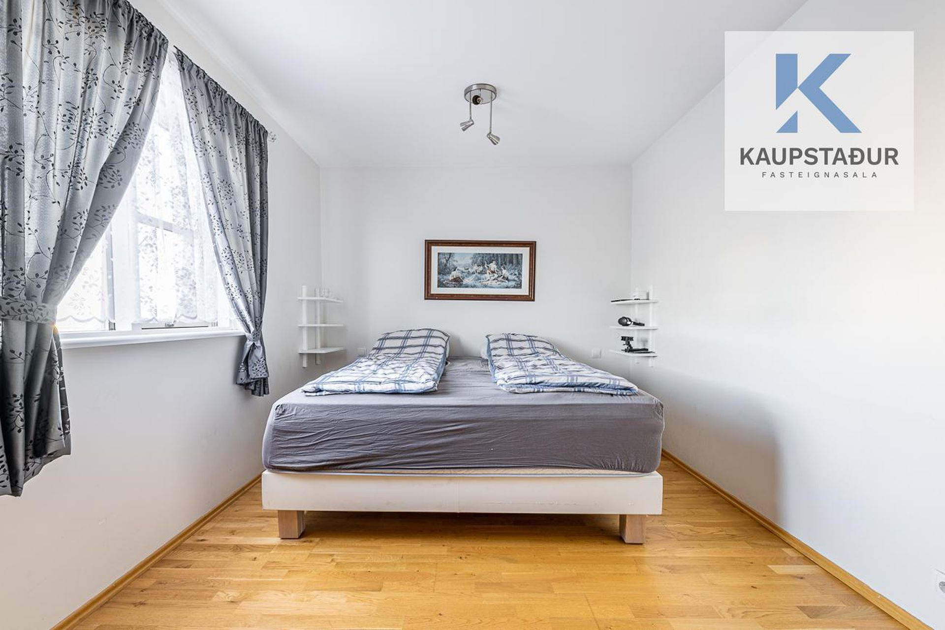 Tjarnabraut 14, 260 Reykjanesbær