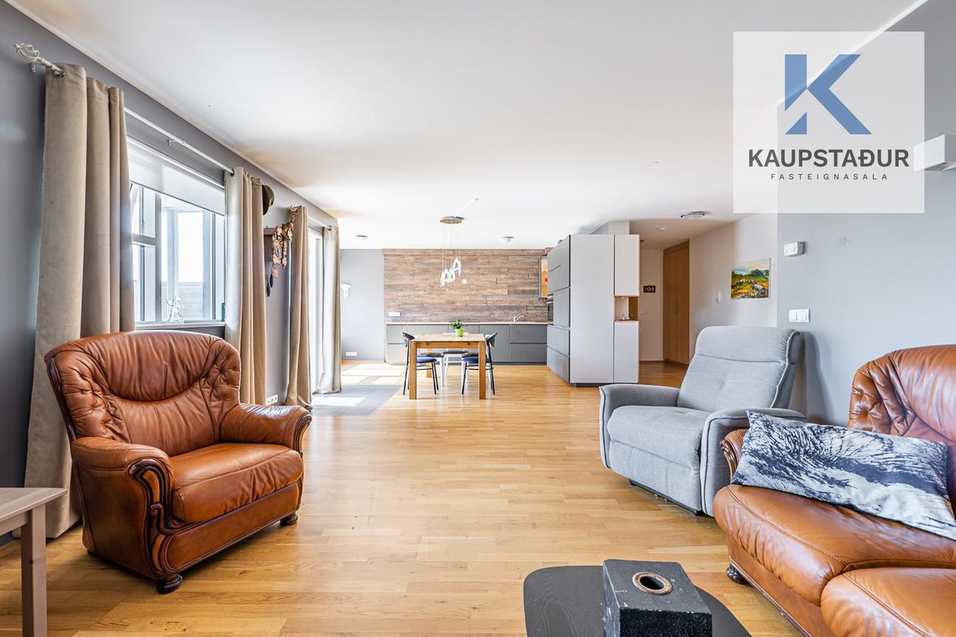 Tjarnabraut 14, 260 Reykjanesbær