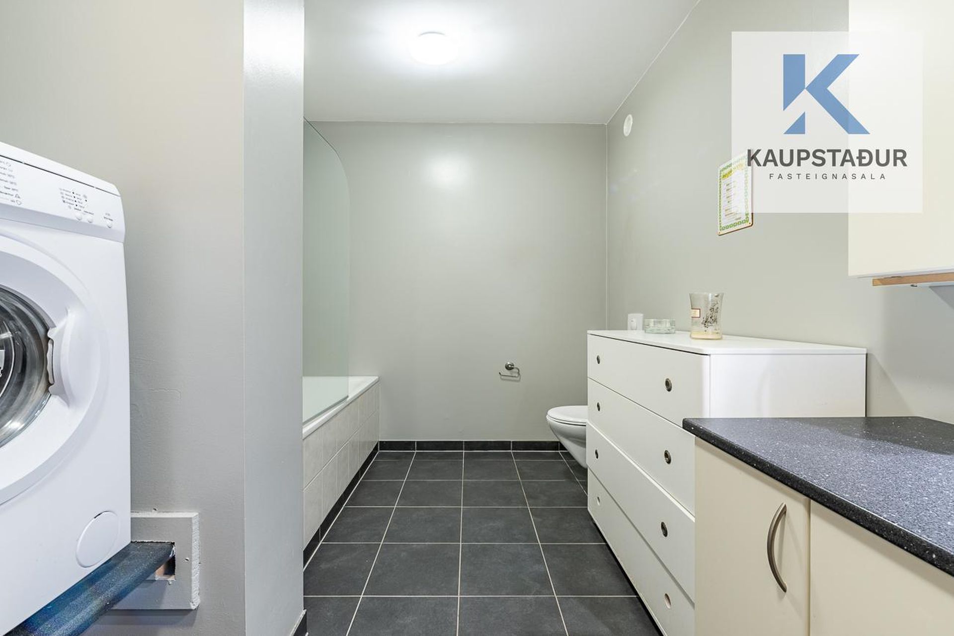 Tjarnabraut 14, 260 Reykjanesbær