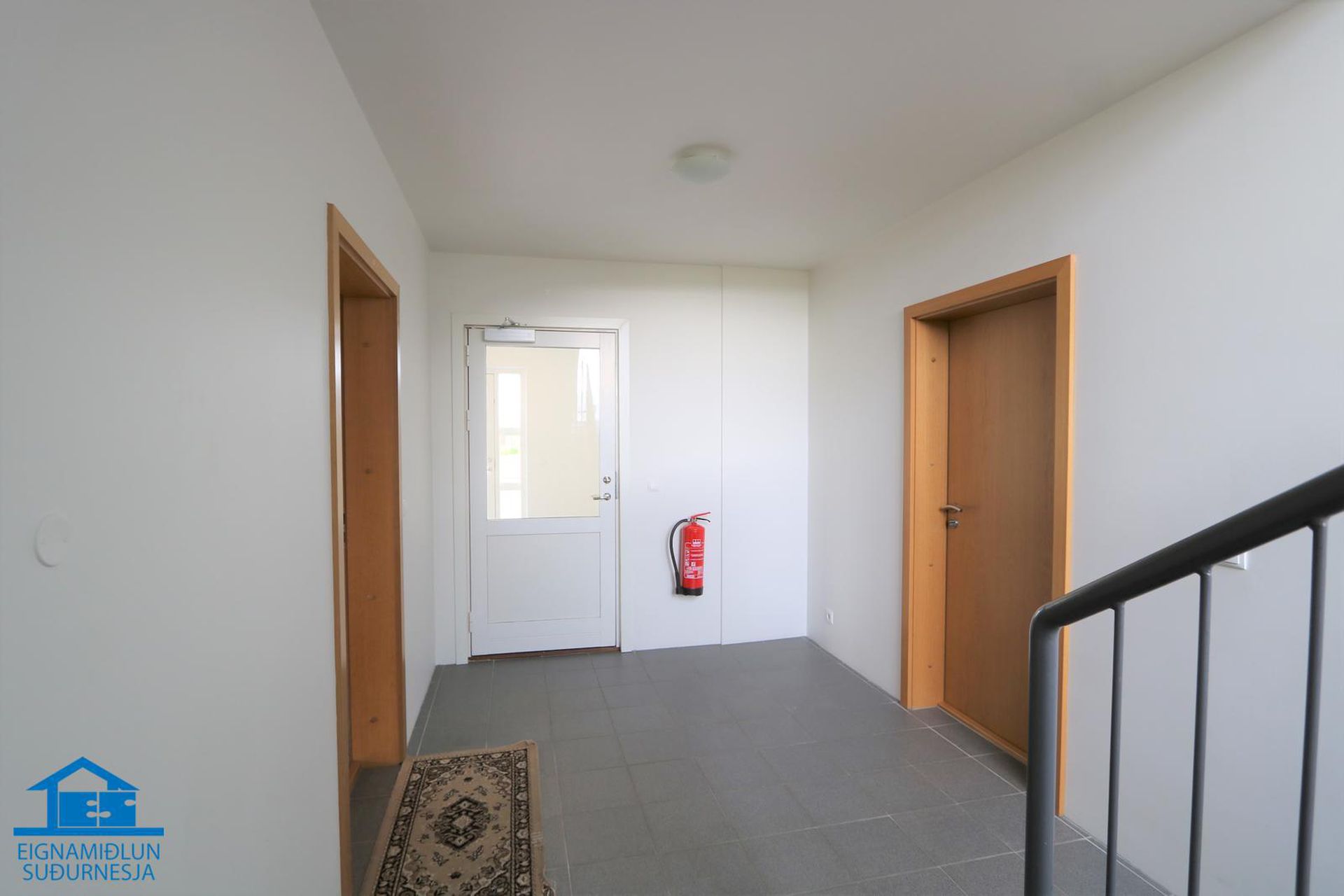 Tjarnabraut 14, 260 Reykjanesbær