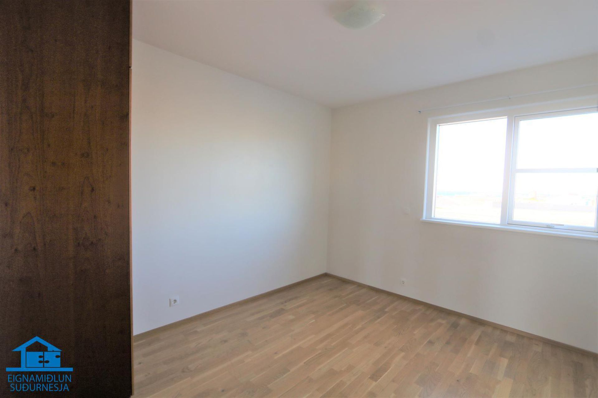 Tjarnabraut 14, 260 Reykjanesbær