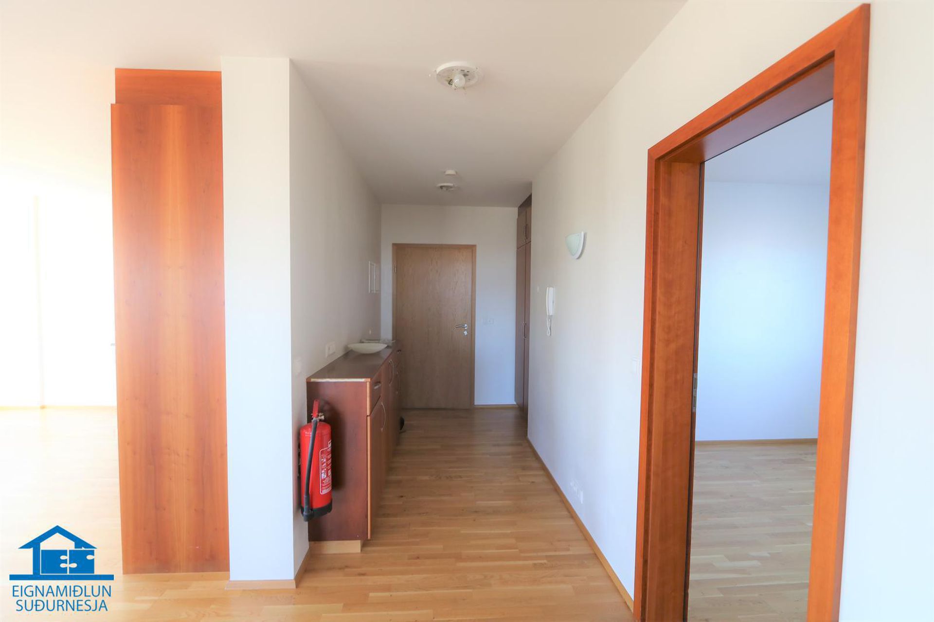 Tjarnabraut 14, 260 Reykjanesbær