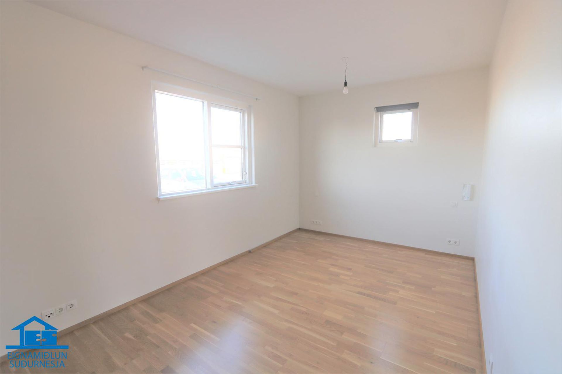 Tjarnabraut 14, 260 Reykjanesbær