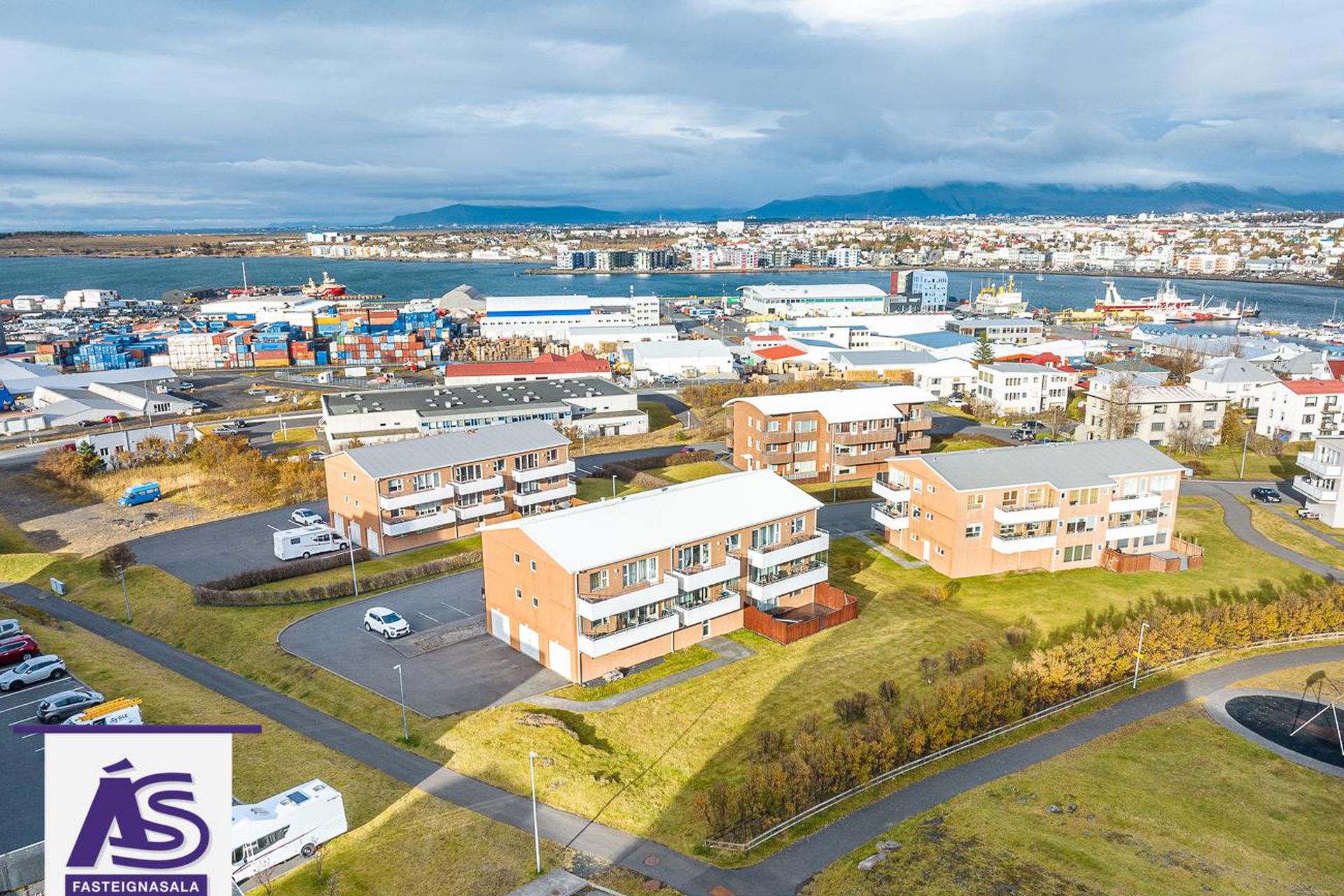 Hólabraut 19, 220 Hafnarfjörður