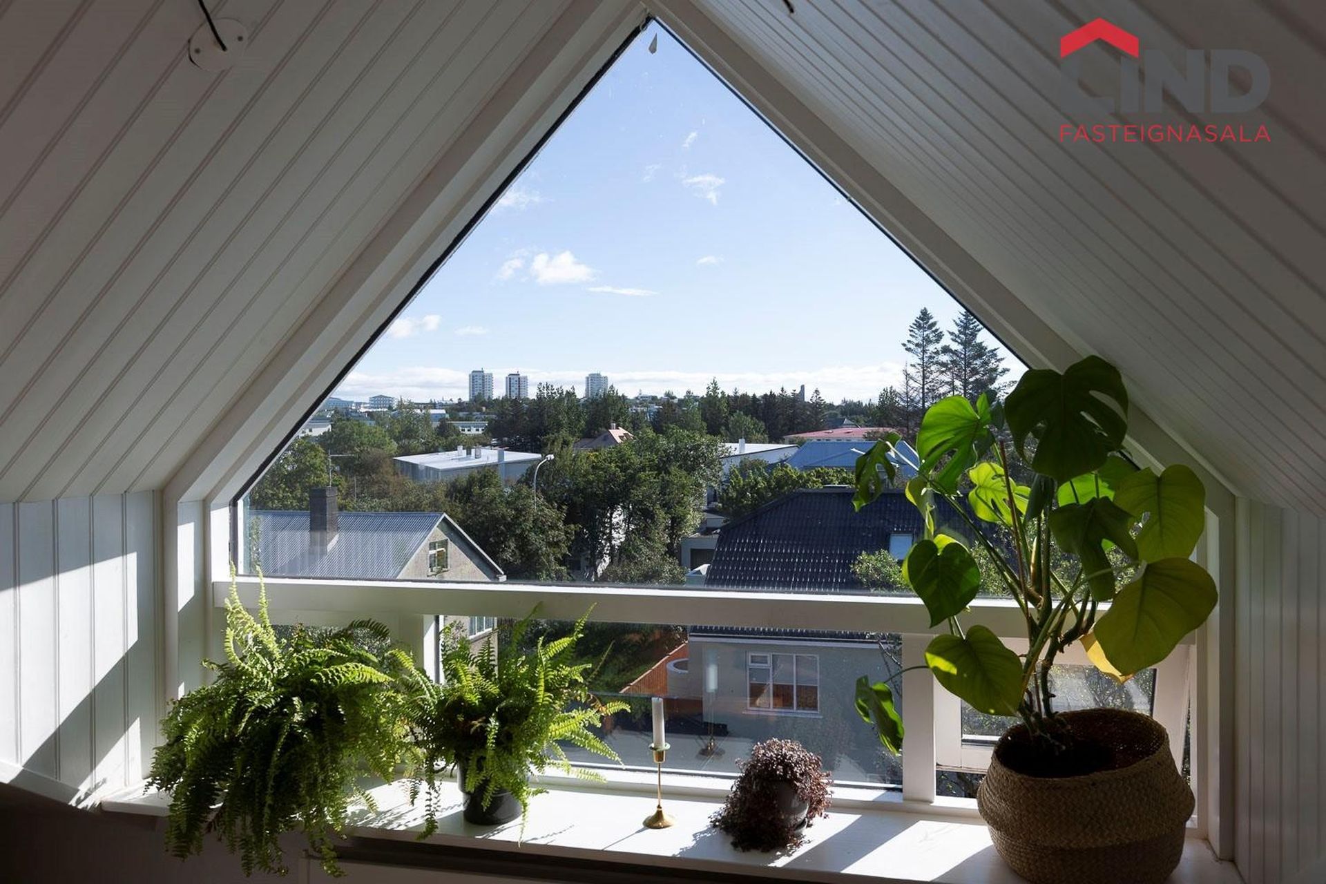 Laugarnesvegur 62, 105 Reykjavík