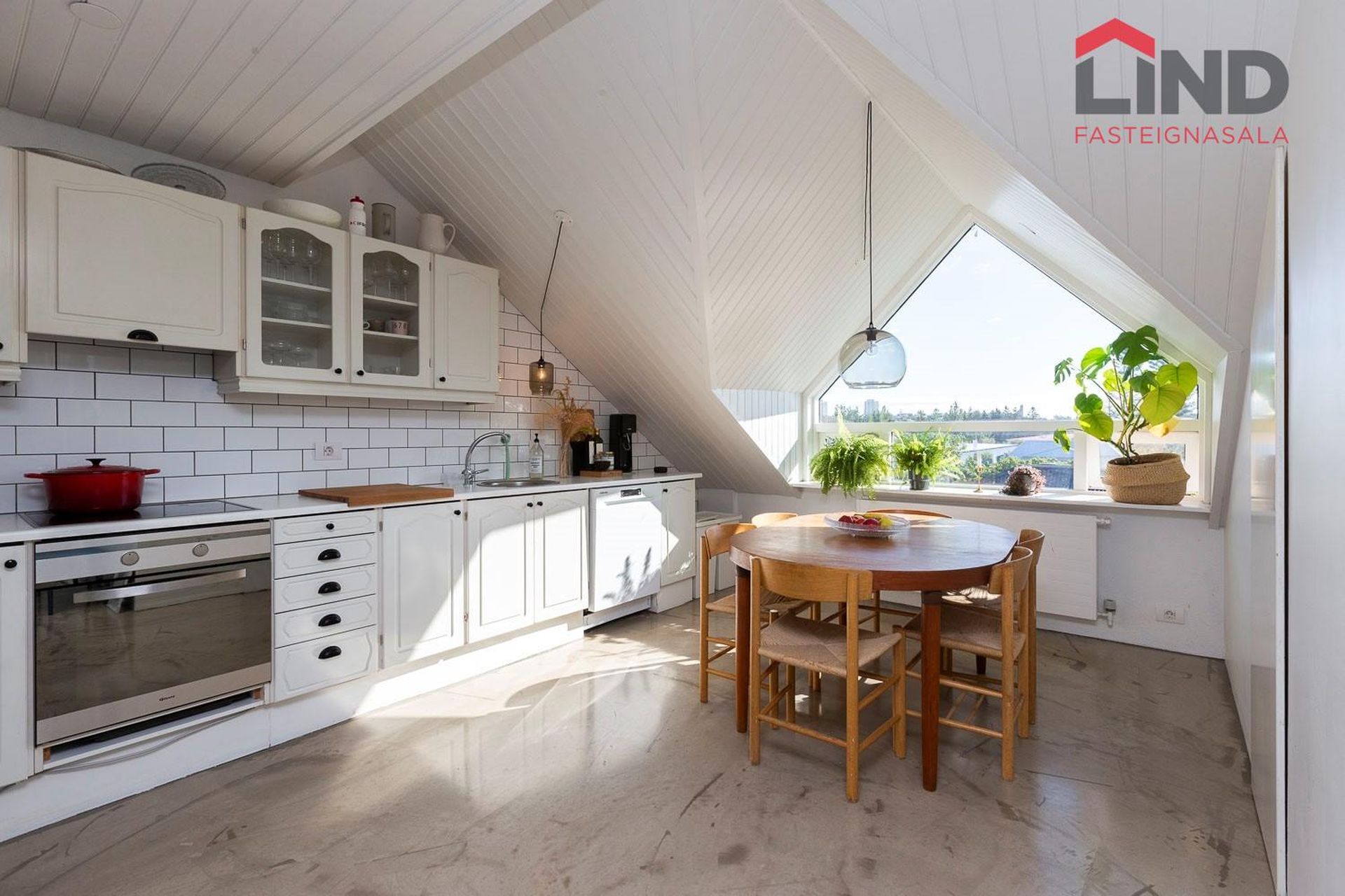 Laugarnesvegur 62, 105 Reykjavík