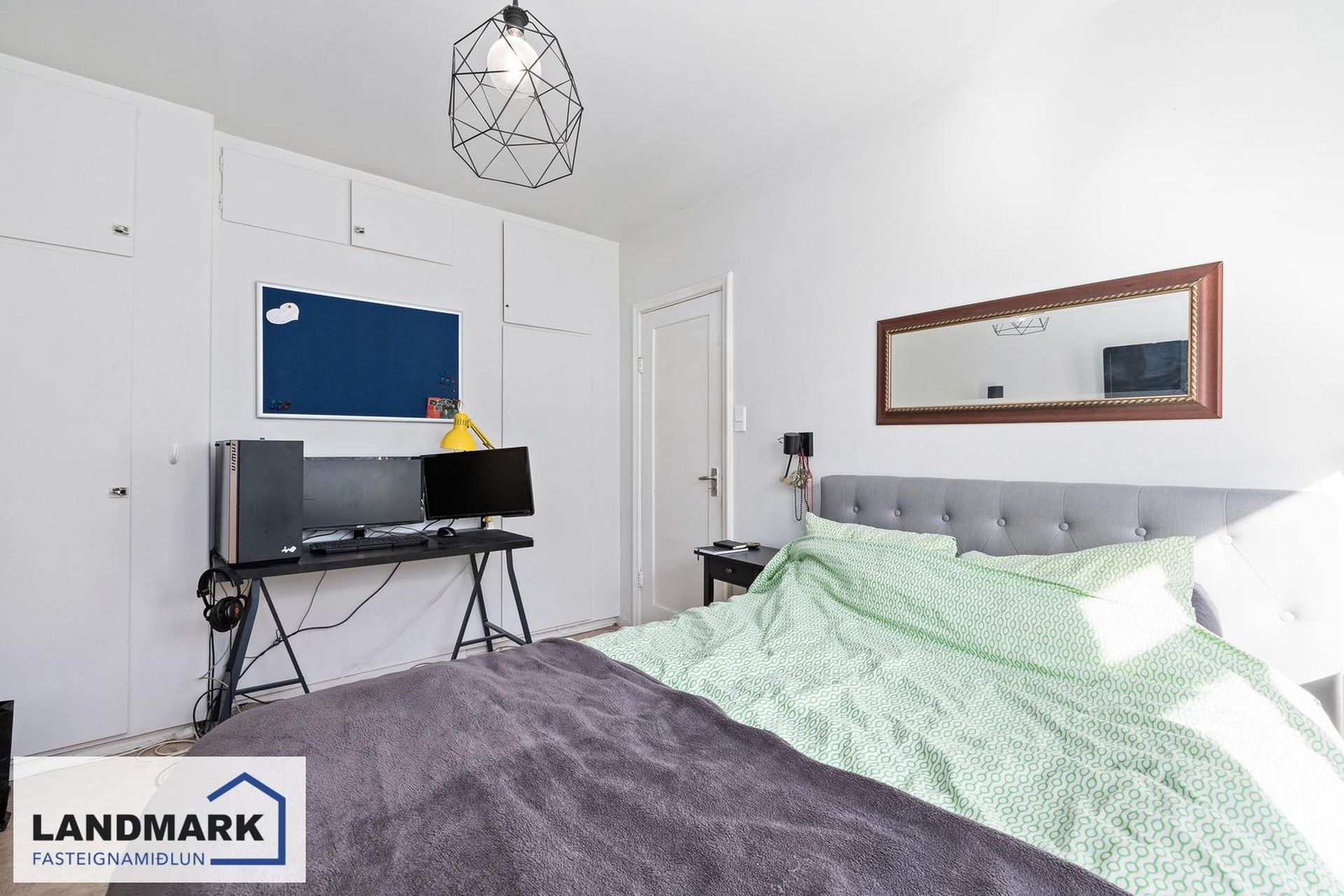 Langahlíð 23, 105 Reykjavík
