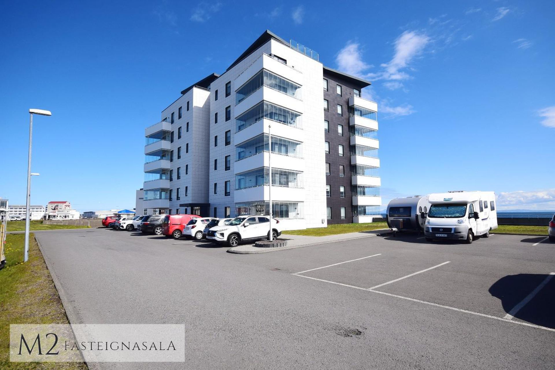 Pósthússtræti 1, 230 Reykjanesbær