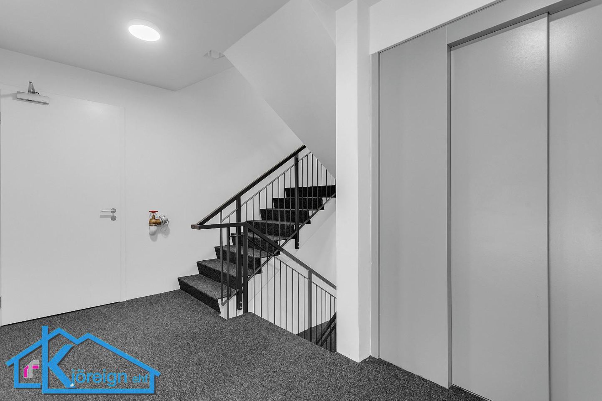 Smyrilshlíð 2, 102 Reykjavík