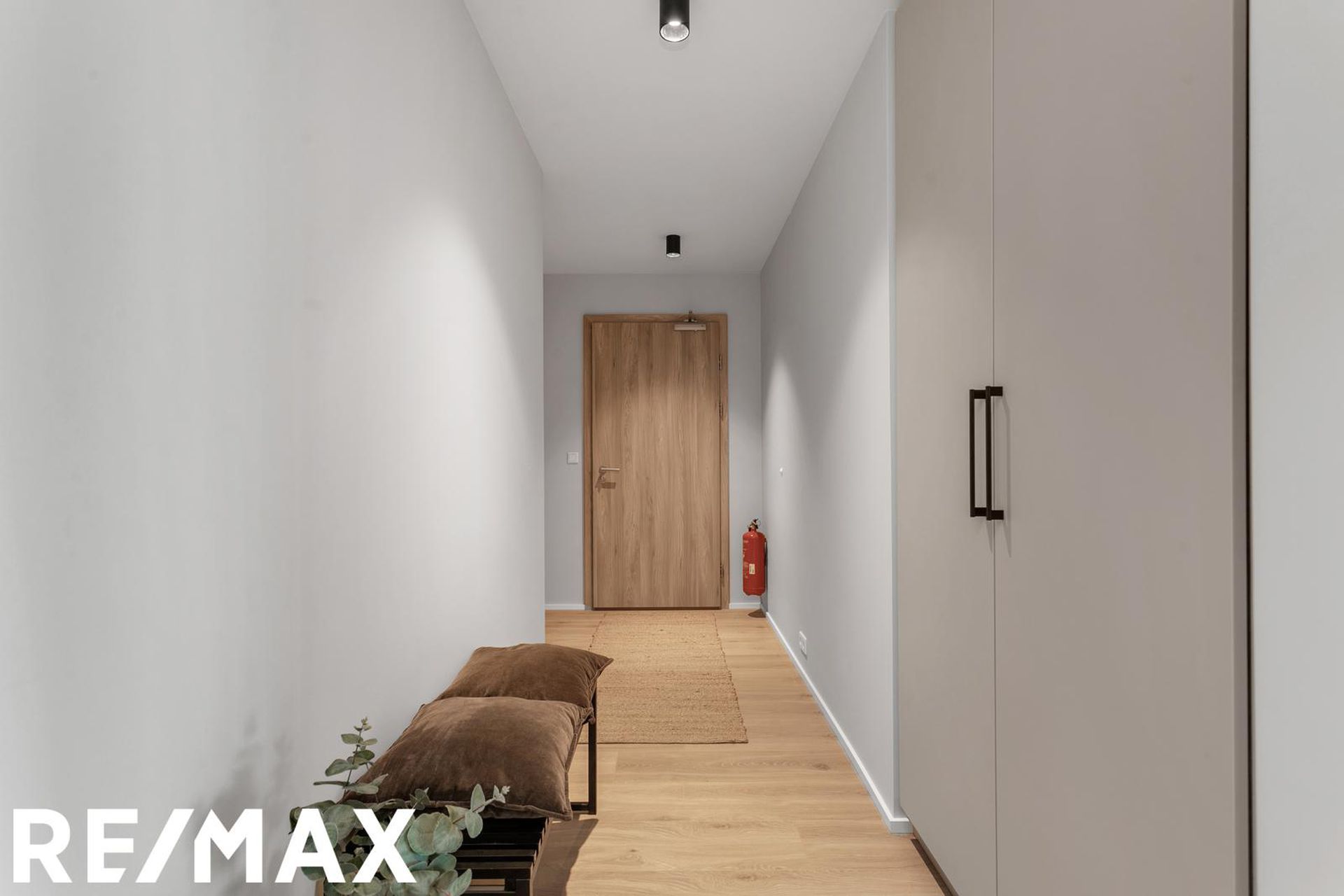 Hallgerðargata 1, 105 Reykjavík