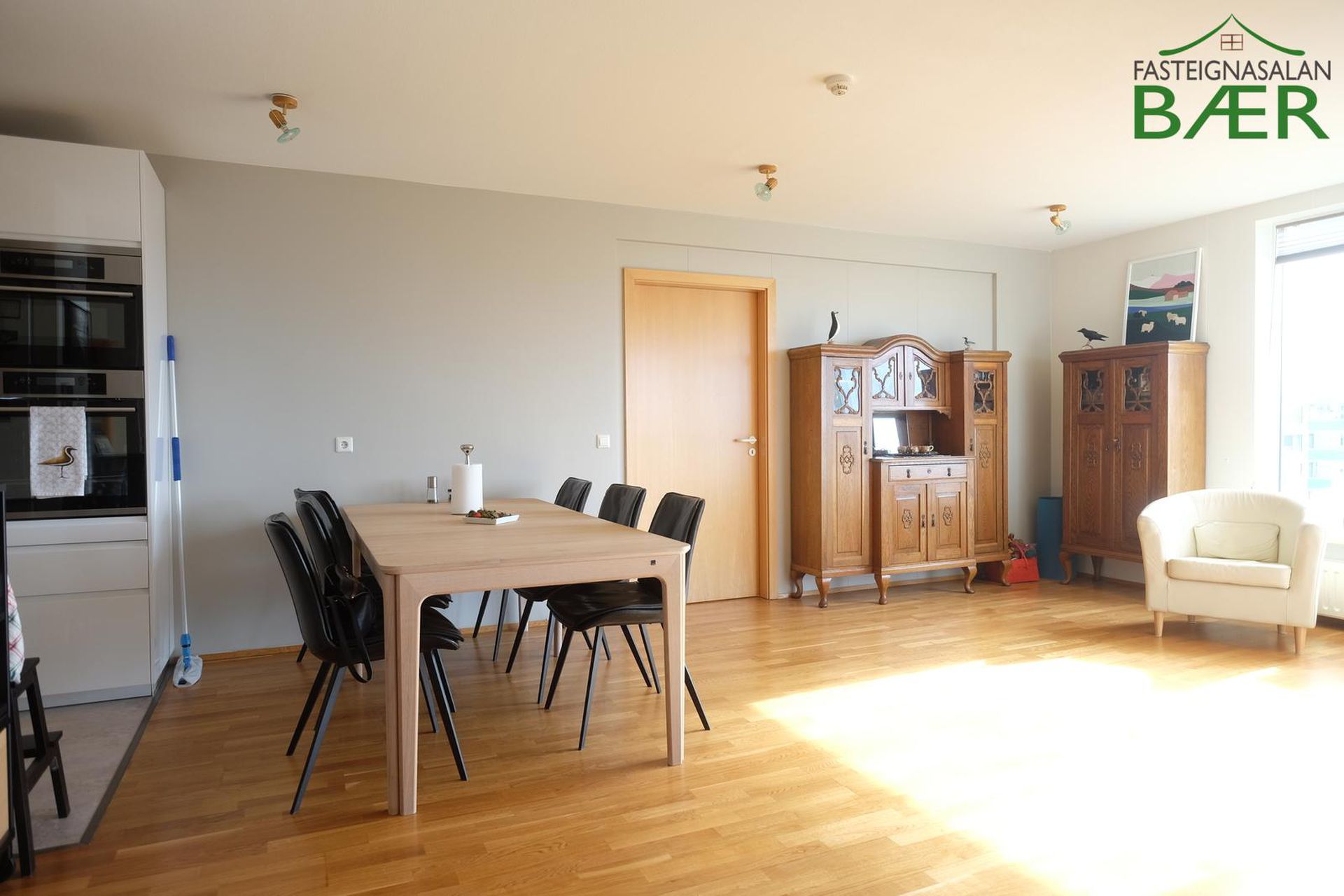 Sléttuvegur 15, 103 Reykjavík
