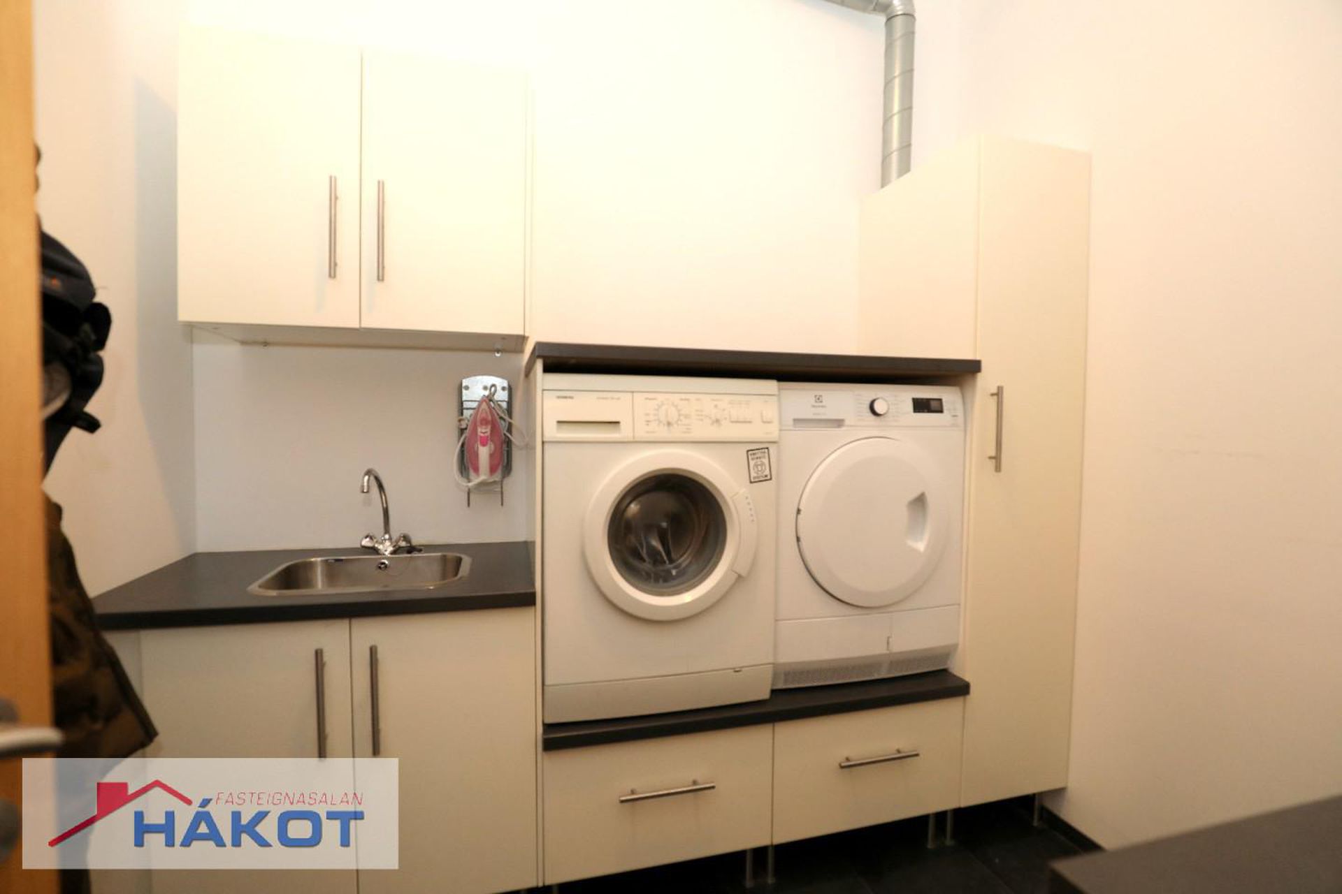 Stillholt 19 - 1001, 300 Akranes