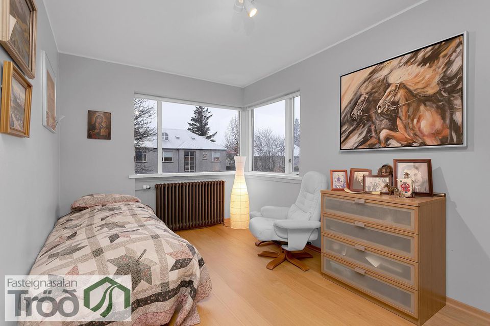 Mávahlíð 11, 105 Reykjavík