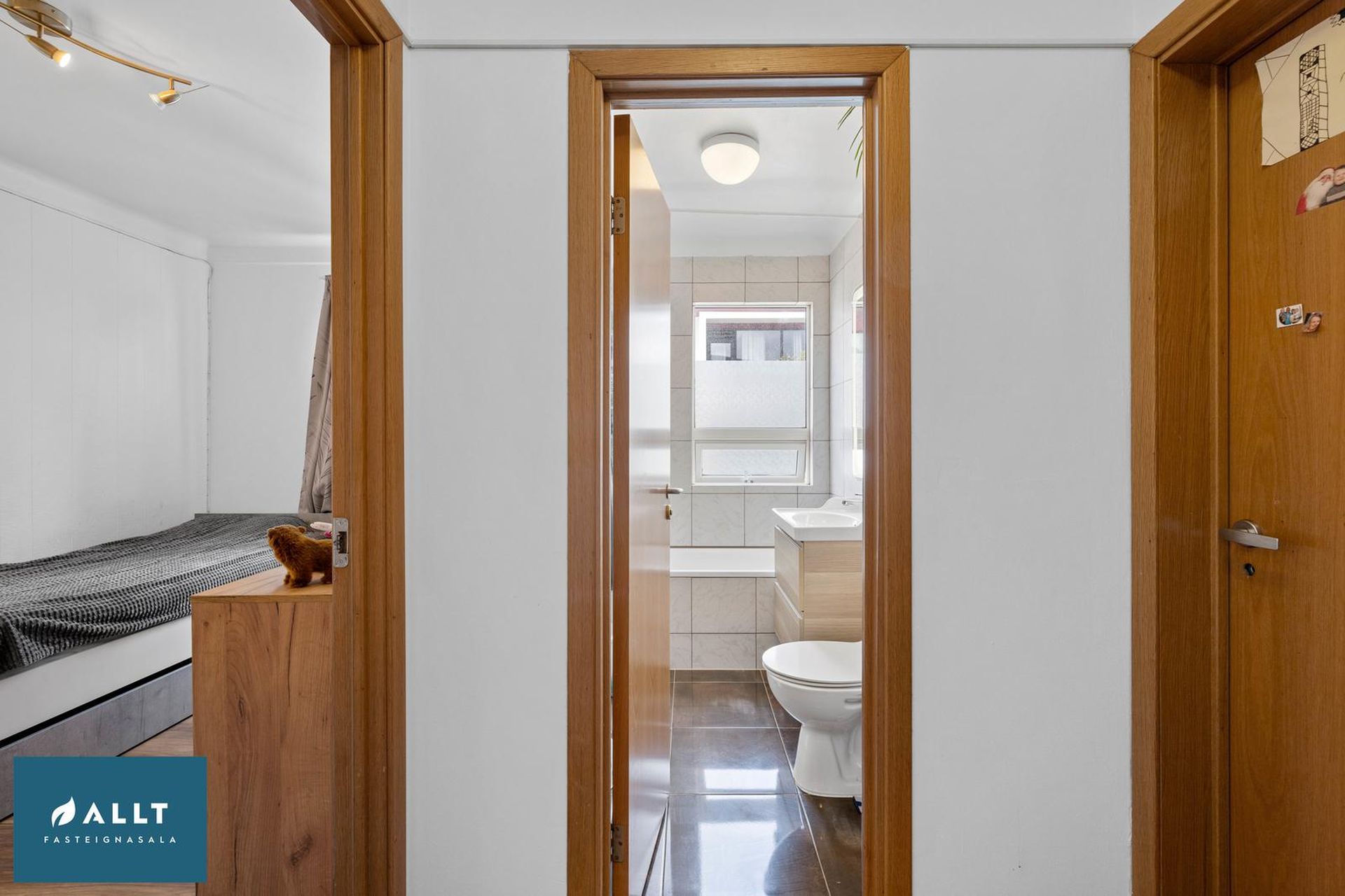 Hringbraut 59, 230 Reykjanesbær