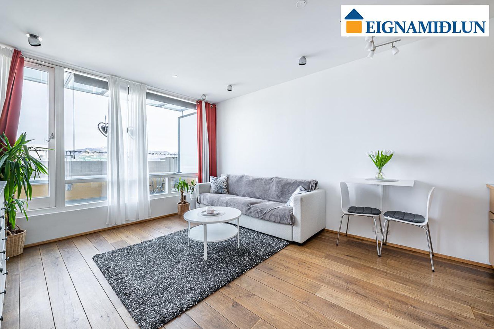 Laugavegur 86 86-94 - 0402, 101 Reykjavík