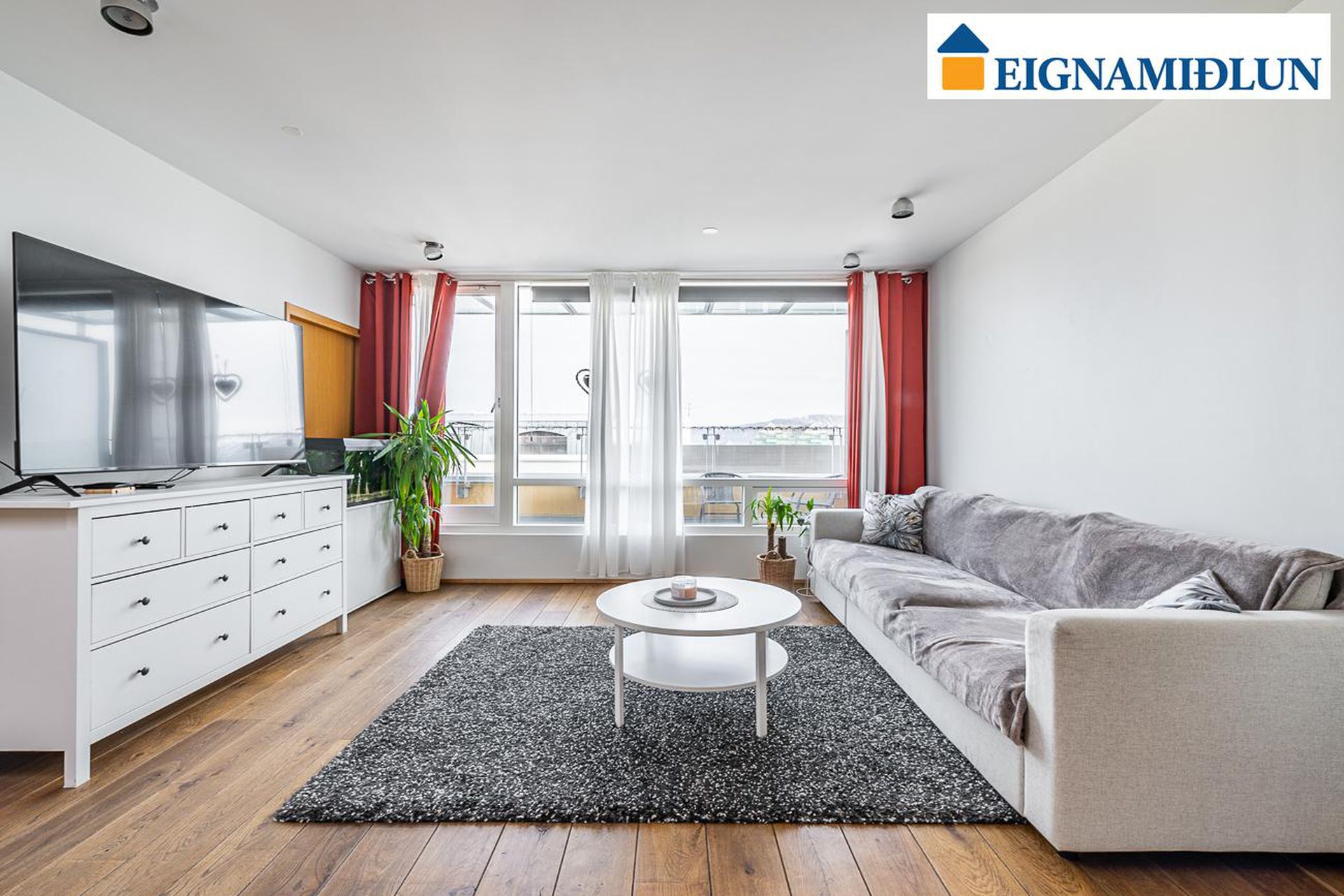 Laugavegur 86 86-94 - 0402, 101 Reykjavík