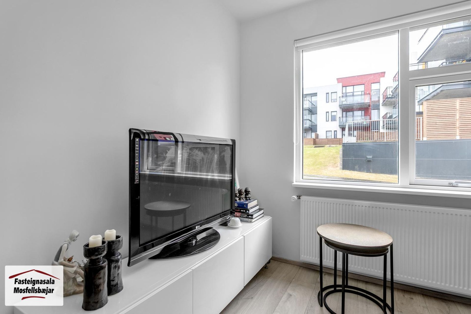 Uglugata 4, 270 Mosfellsbær