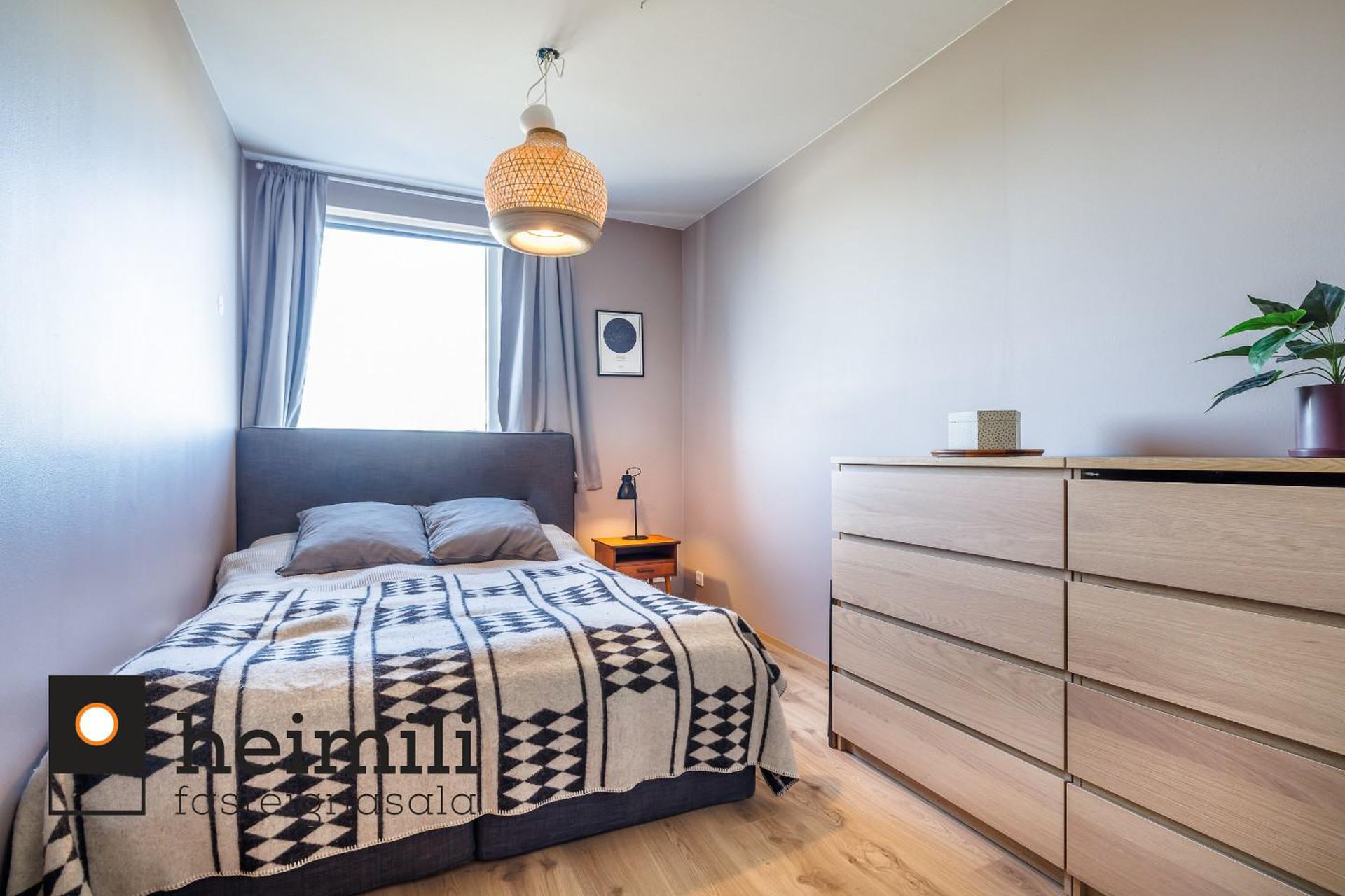 Hjarðarhagi 48, 107 Reykjavík