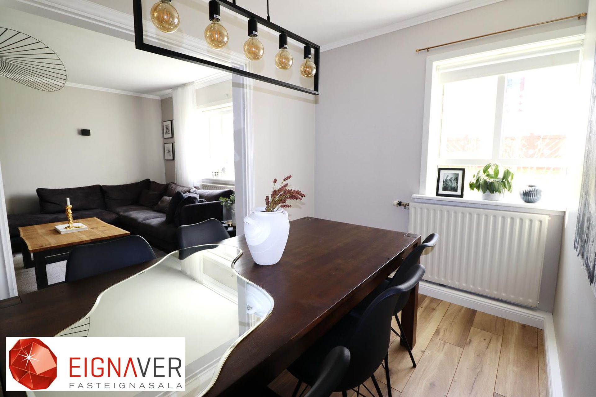 Hrafnagilsstræti 28, 600 Akureyri